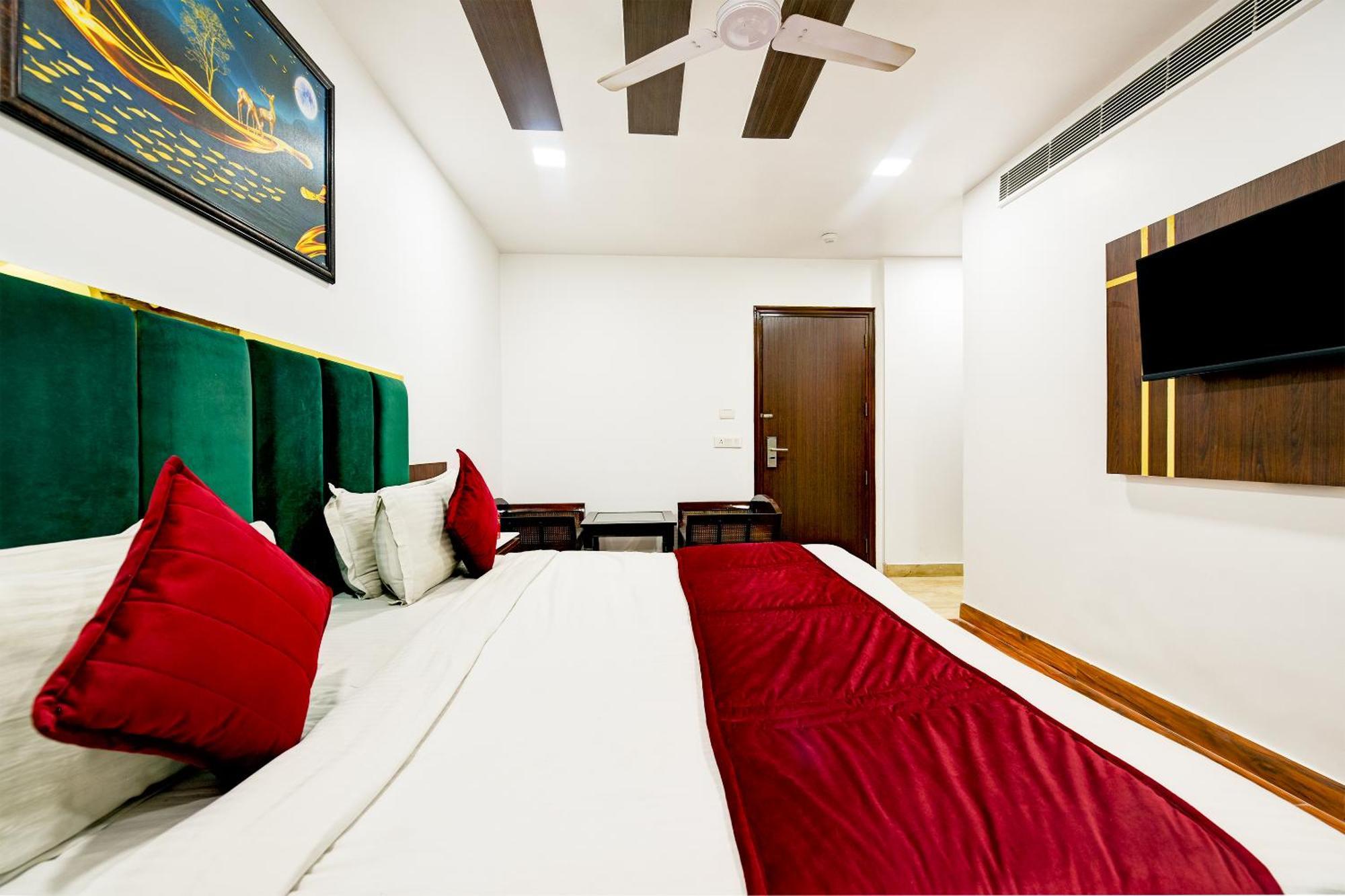 Staybook South Delhi New Delhi