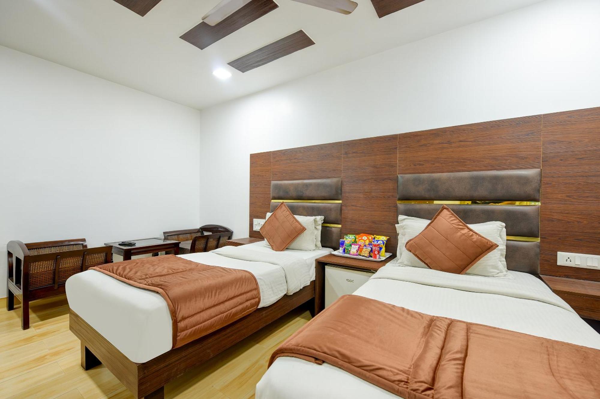 Staybook South Delhi