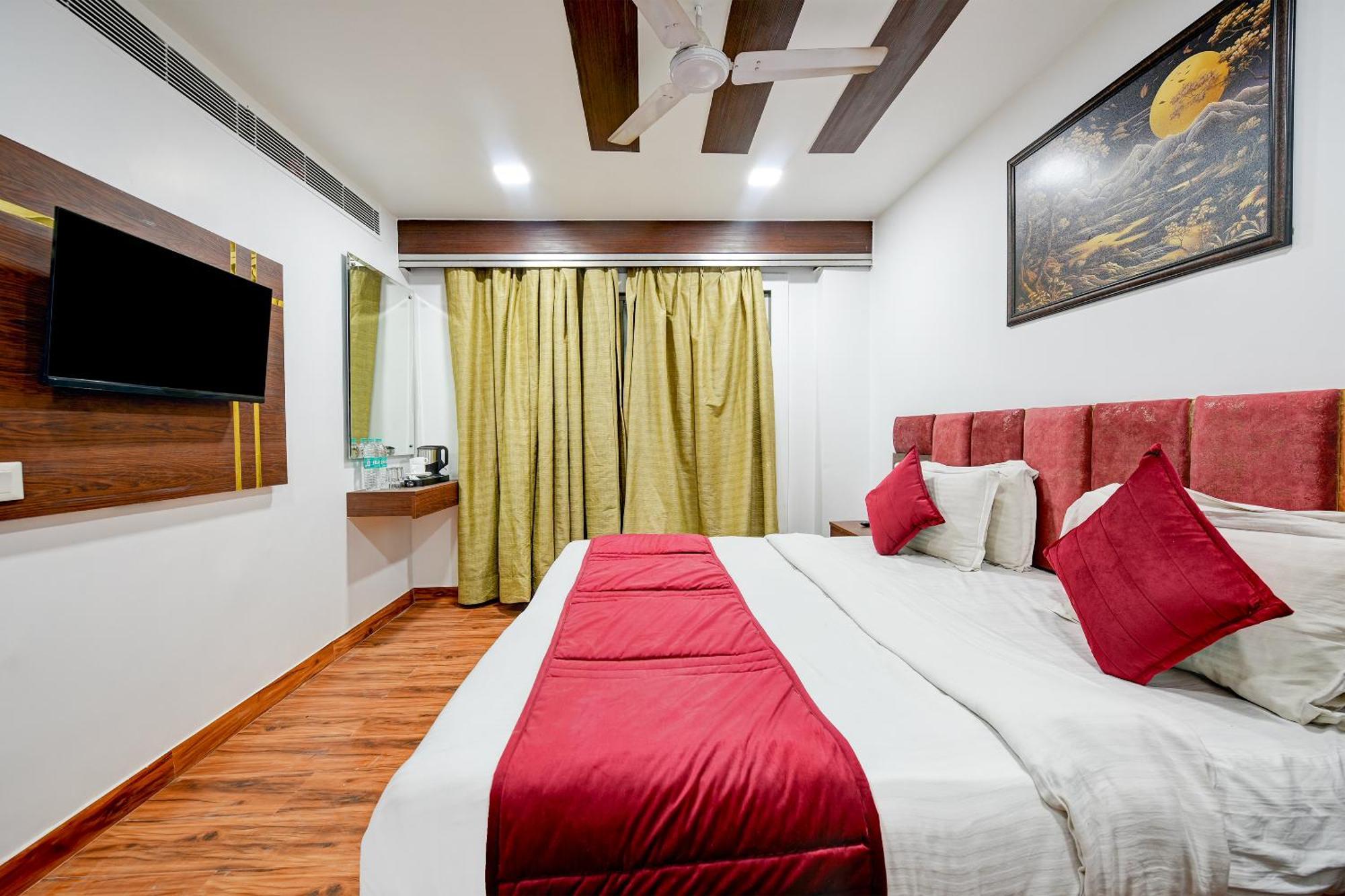 Staybook South Delhi Hotel New Delhi