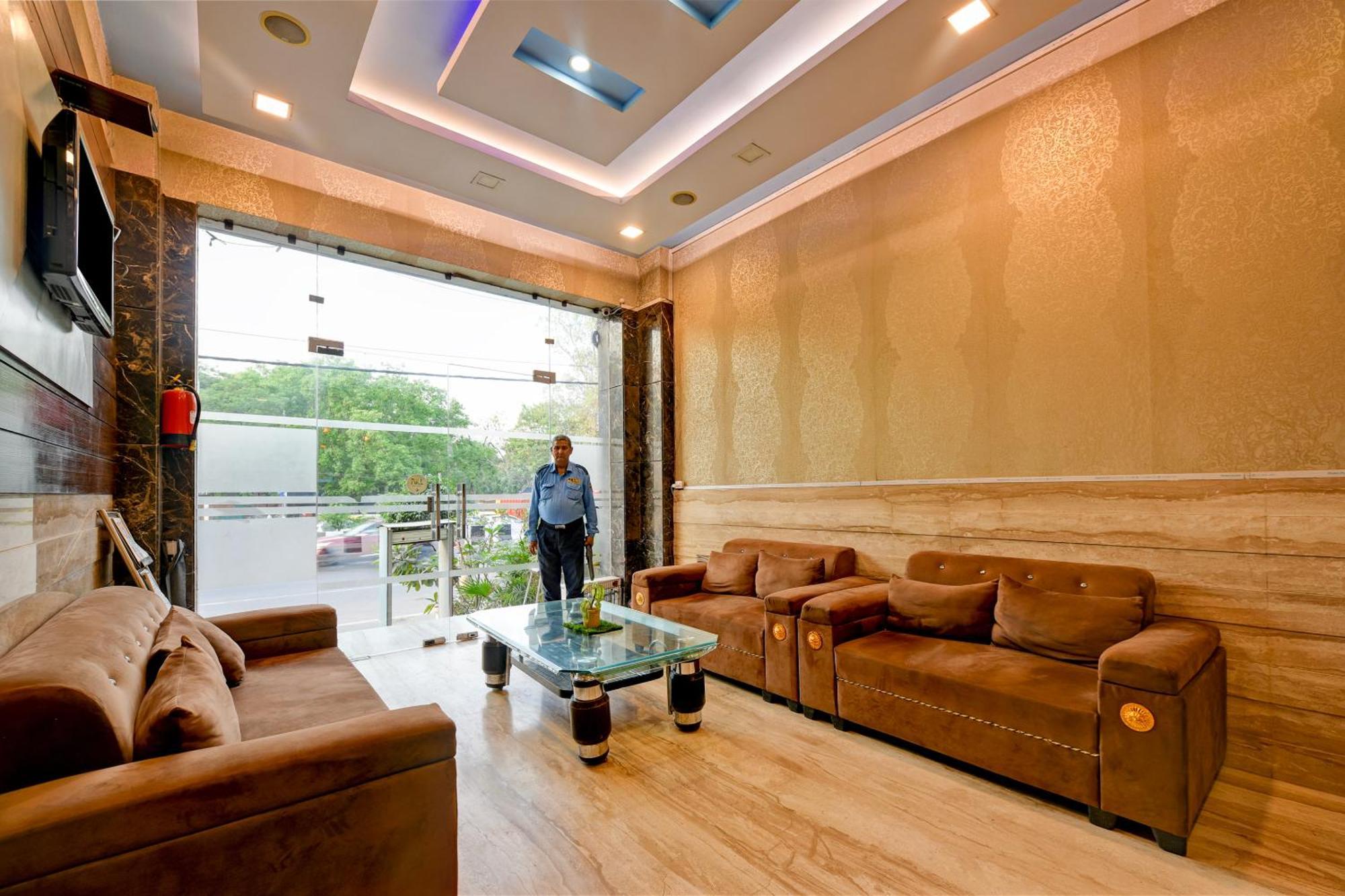 Hotel Staybook South Delhi New Delhi