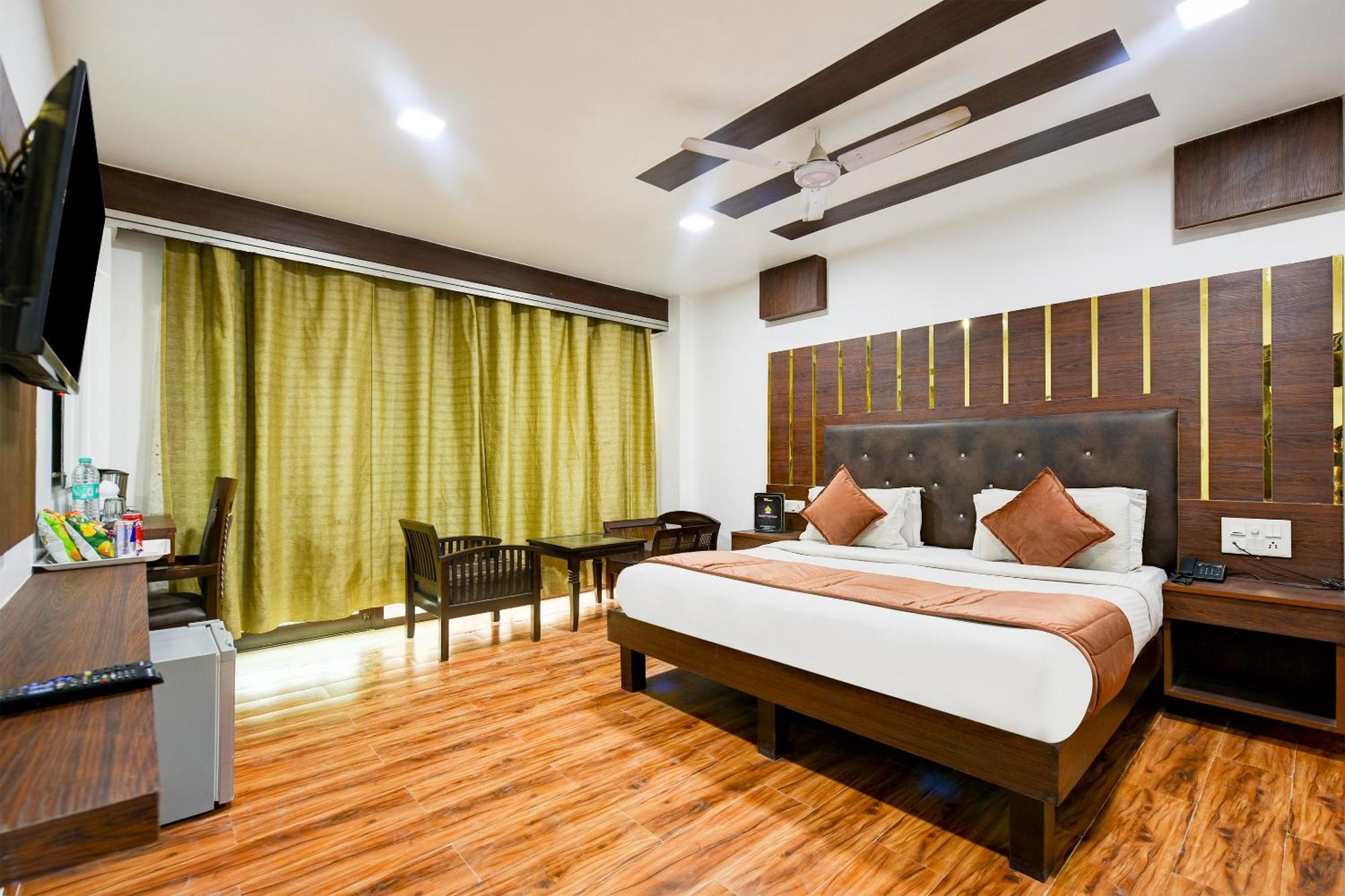 Staybook South Delhi 4* New Delhi