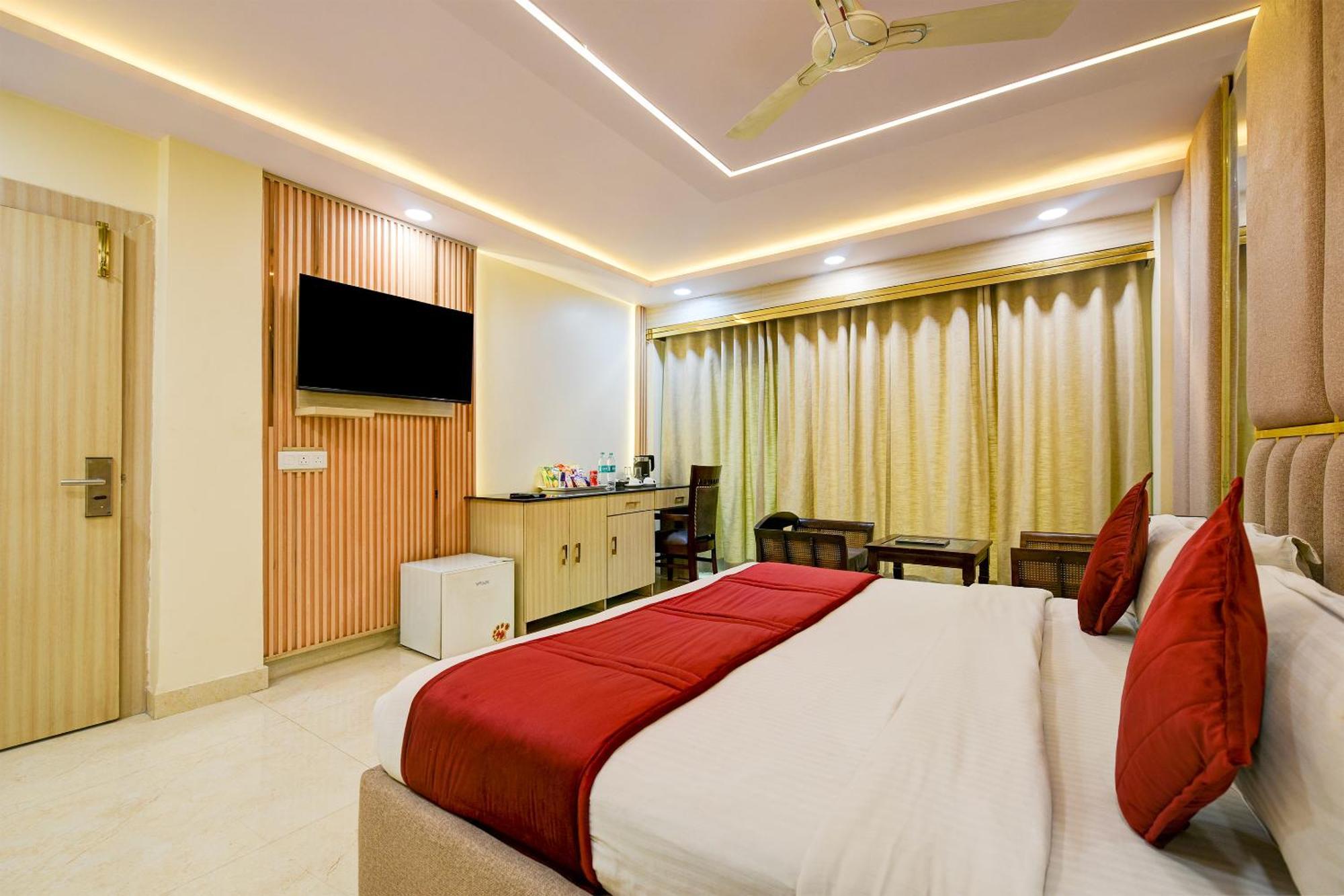 Staybook South Delhi 4* New Delhi