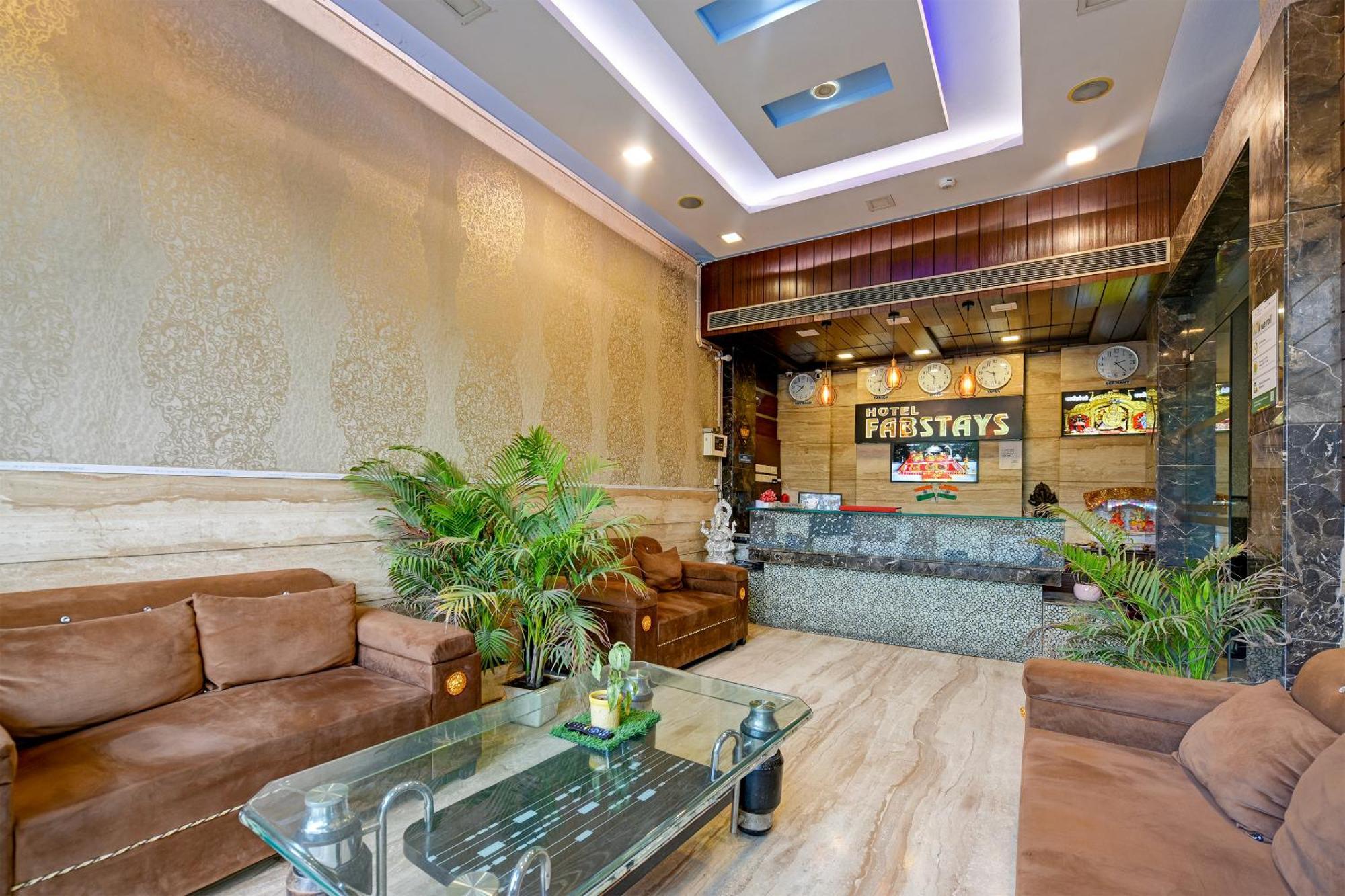 Staybook South Delhi Hotel