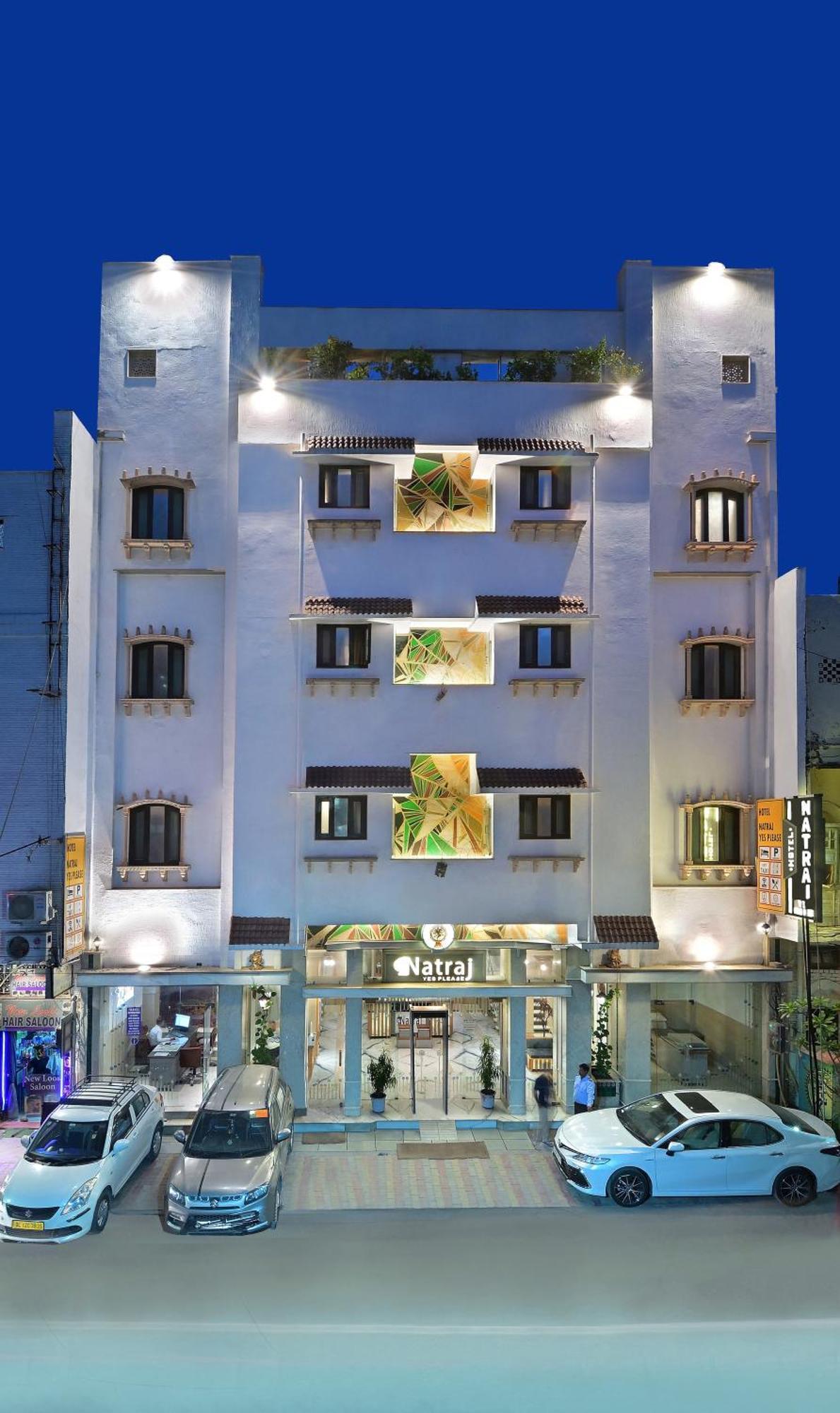 Hotel The Natraj Yes Please -new Delhi 4*