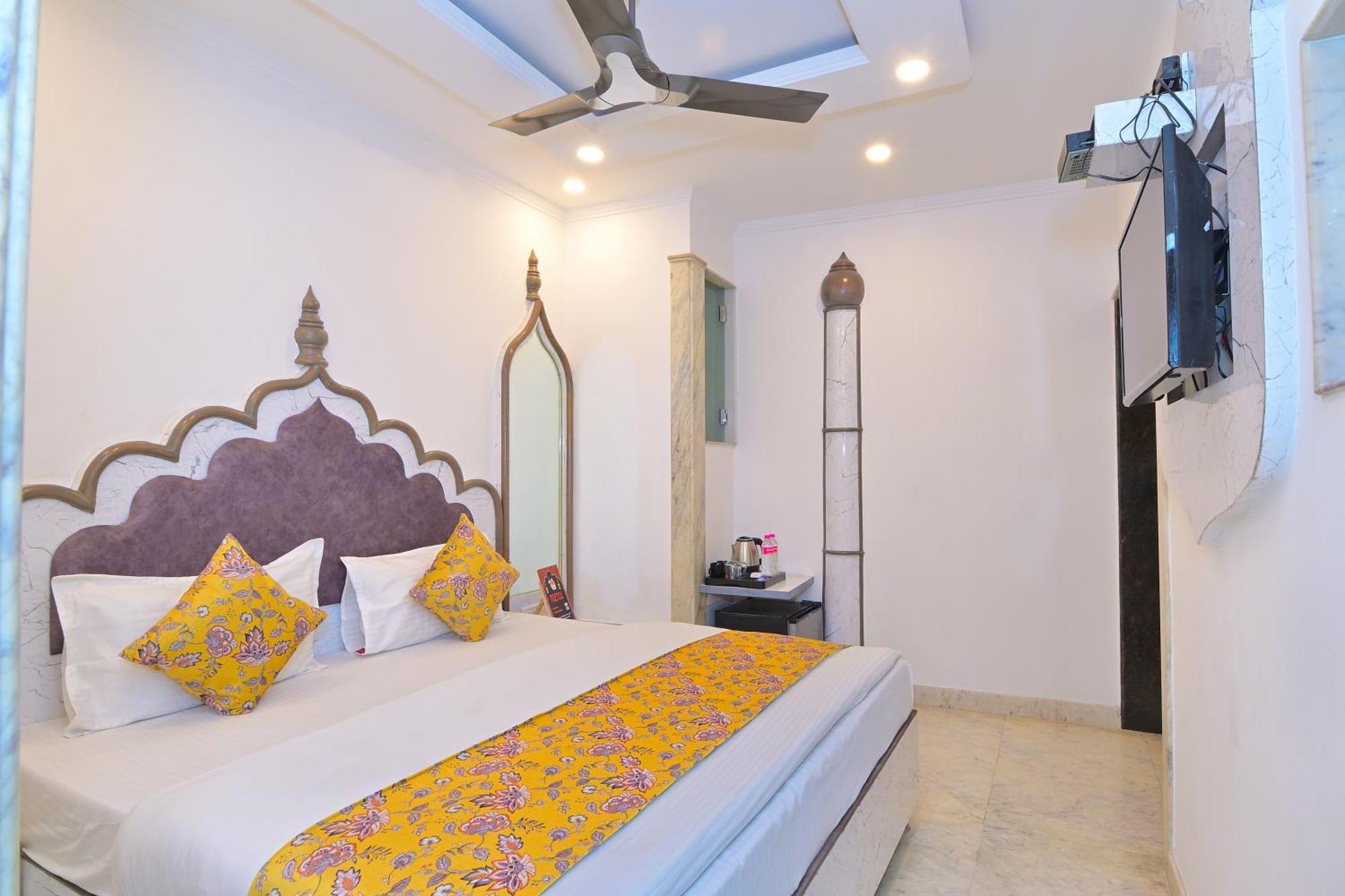 The Natraj Yes Please -new Delhi 4*