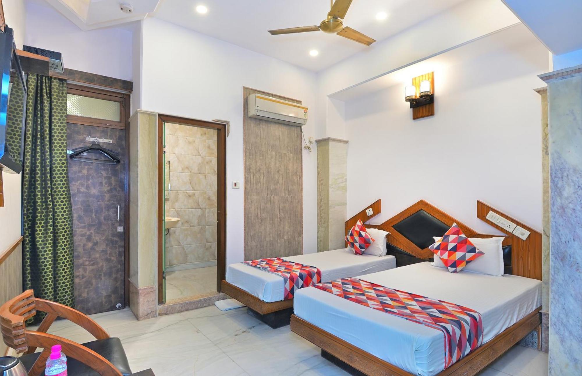 The Natraj Yes Please -new Delhi Hotel