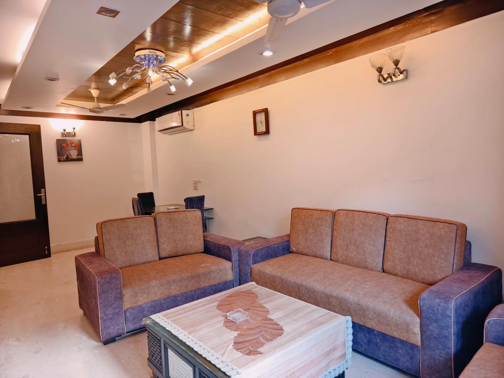 Palatial 3bhk Apartment!greater Kailash 1 * New Delhi