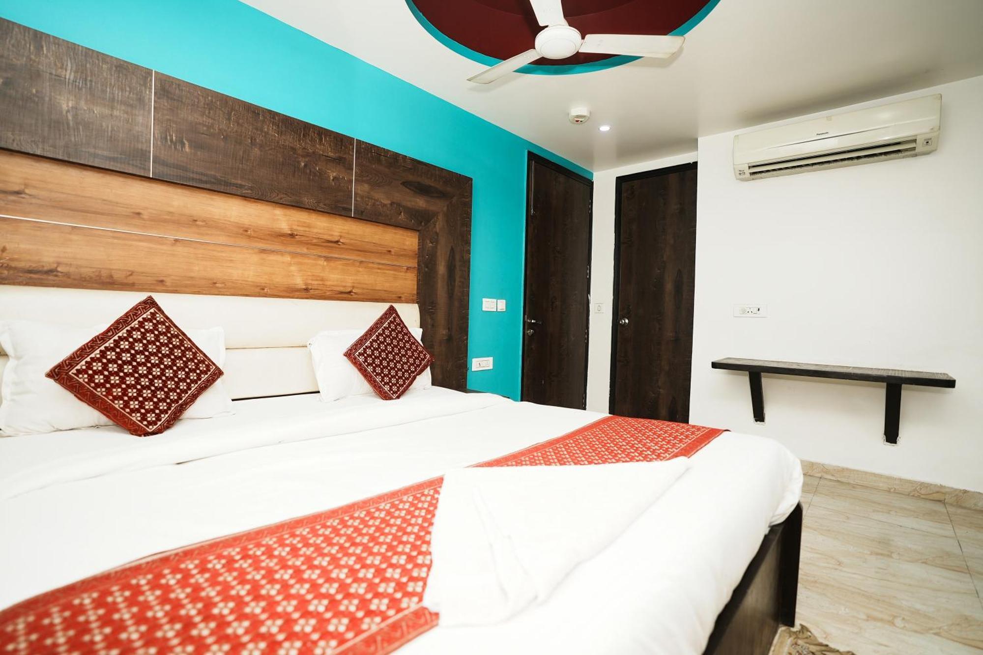 Amour Near Igi Delhi Airport Hotel New Delhi