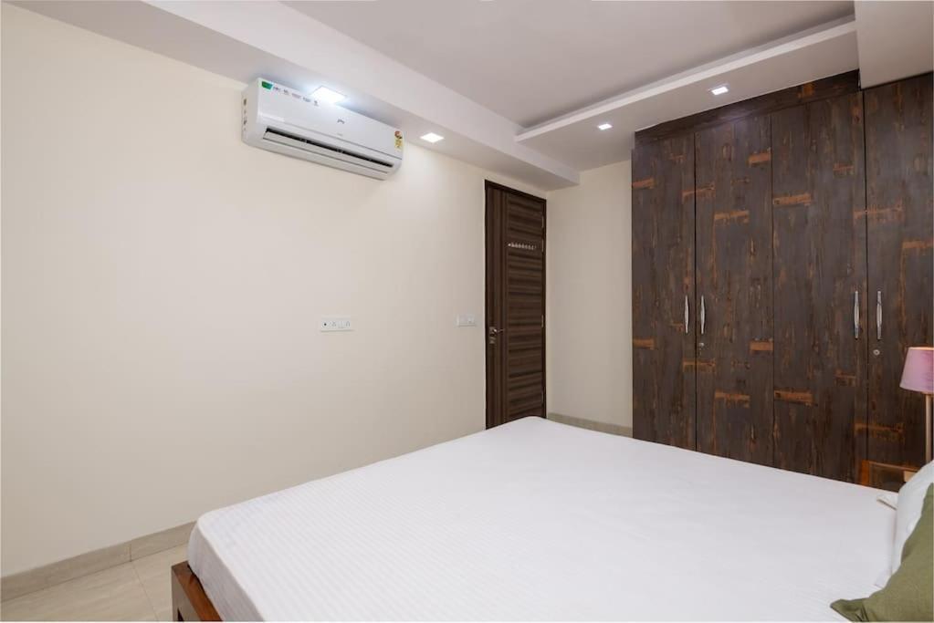 Anandit Homes - Elegant 3 Bedroom With Lift Apartment *