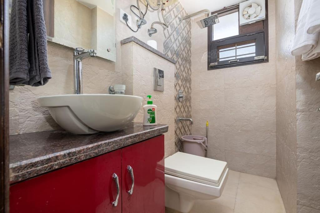 Anandit Homes - Elegant 3 Bedroom With Lift Apartment