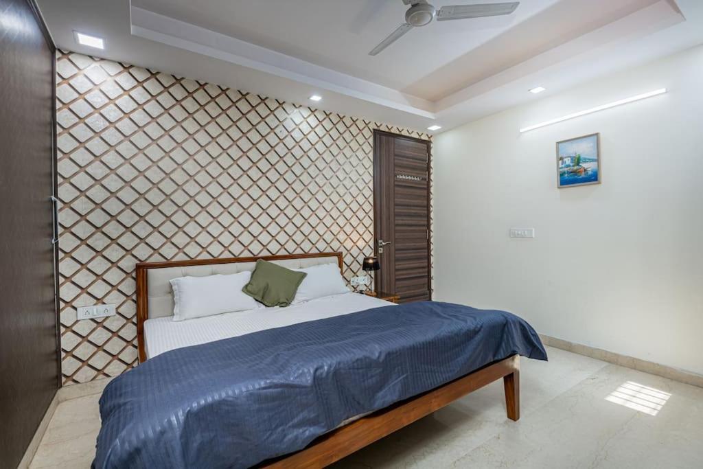 Anandit Homes - Elegant 3 Bedroom With Lift Apartment