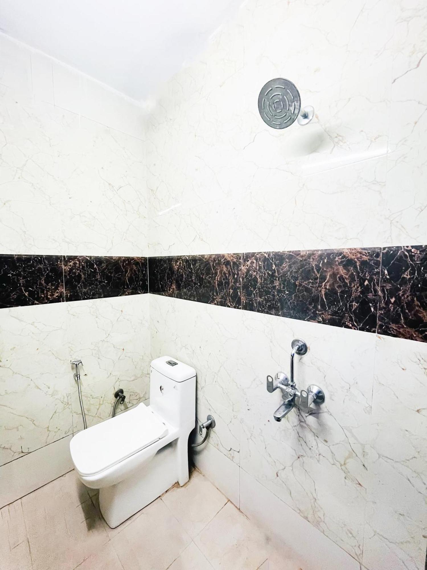 Hotel Blisbourn - Lajpat Nagar