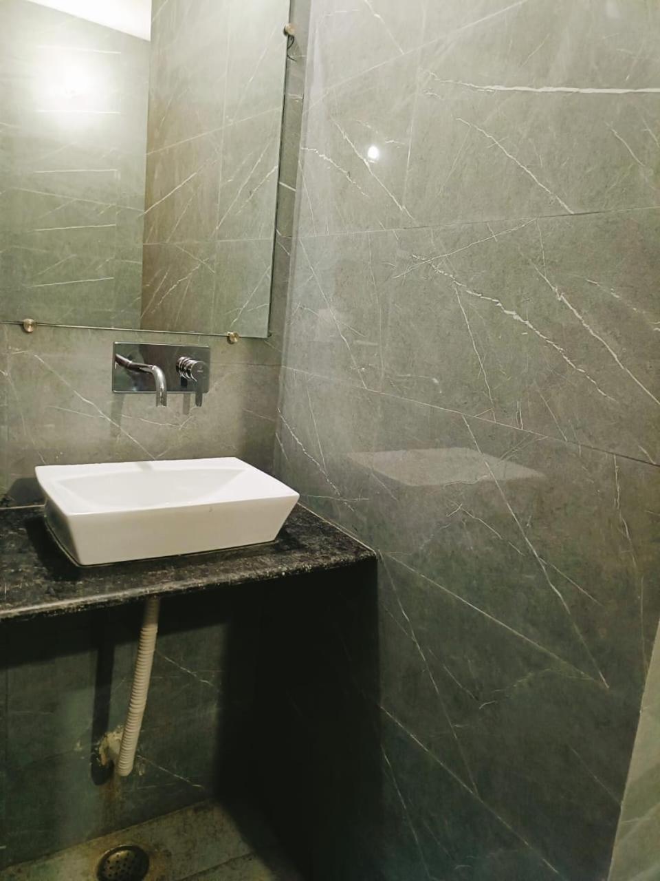 Hotel Aero Stay New Delhi