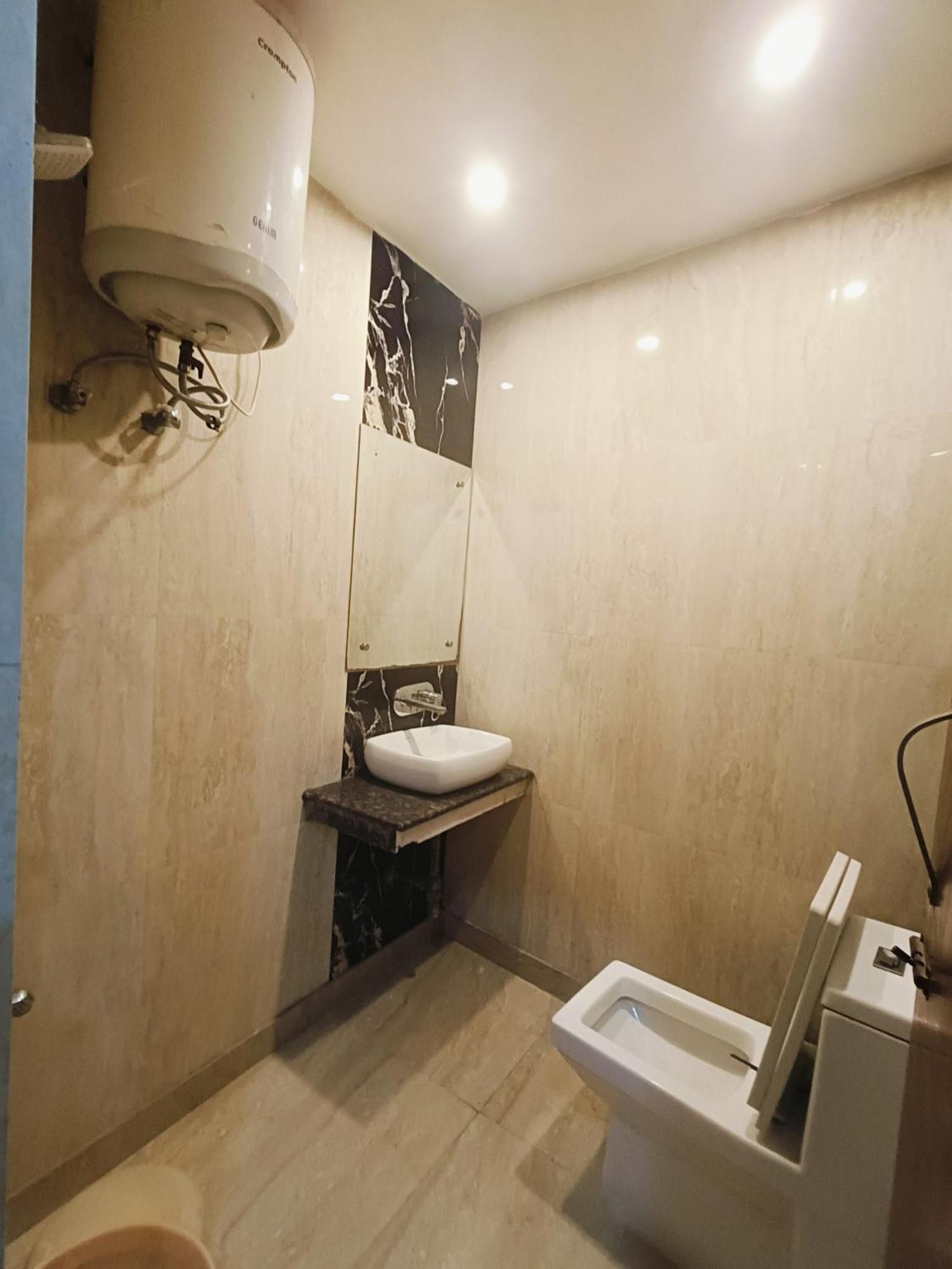 Hotel Hare Krishna Main Bazar