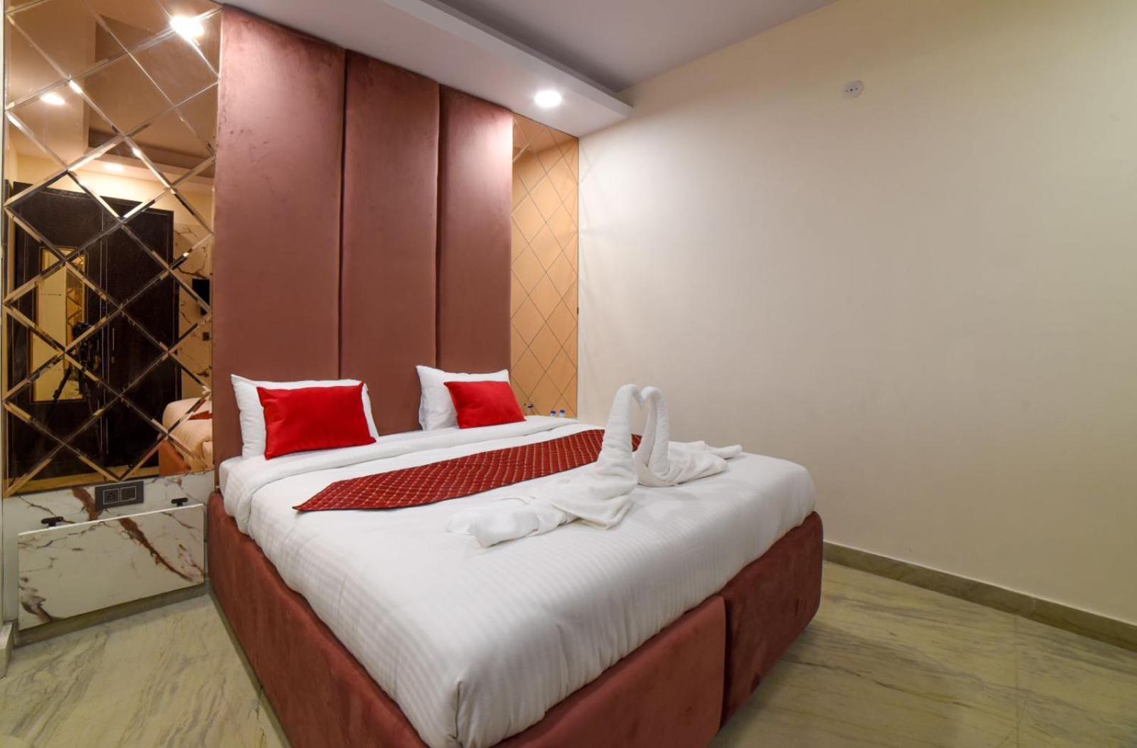 Hotel The Twenties Kamla Nagar 3*