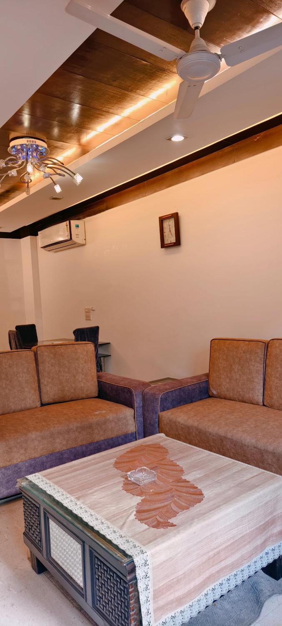 Palatial 3bhk Apartment!greater Kailash 1 * New Delhi