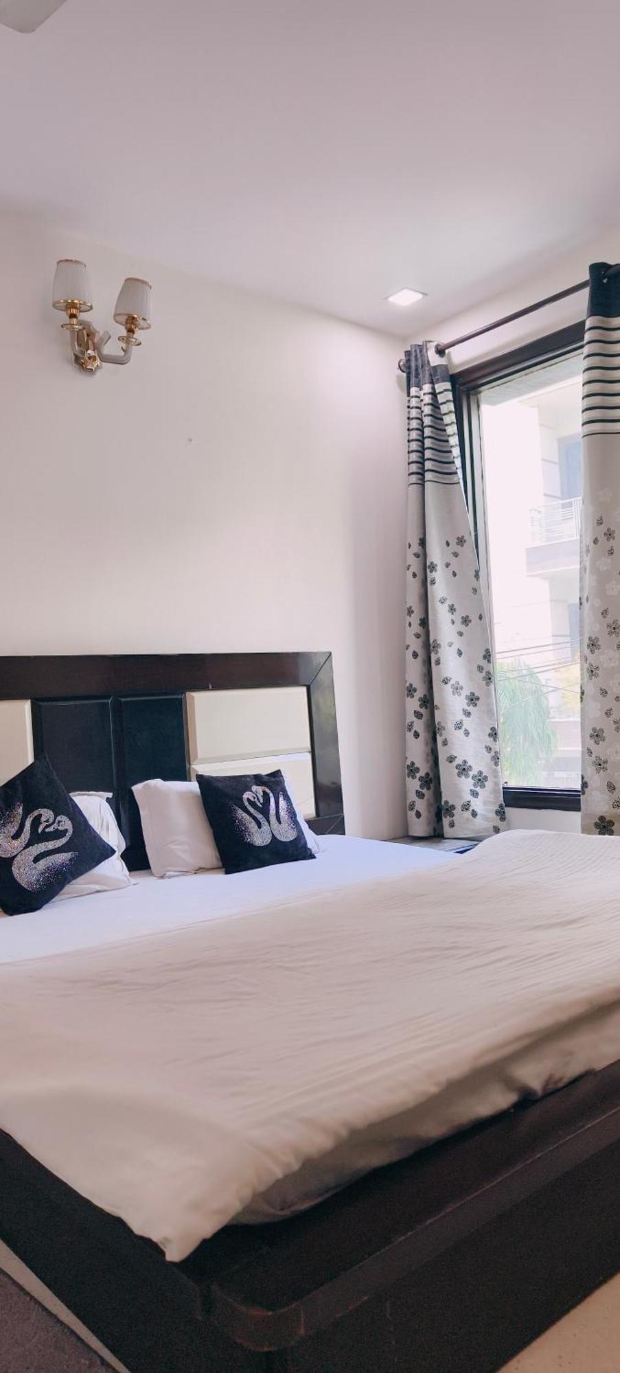 Apartment Palatial 3bhk Apartment!greater Kailash 1