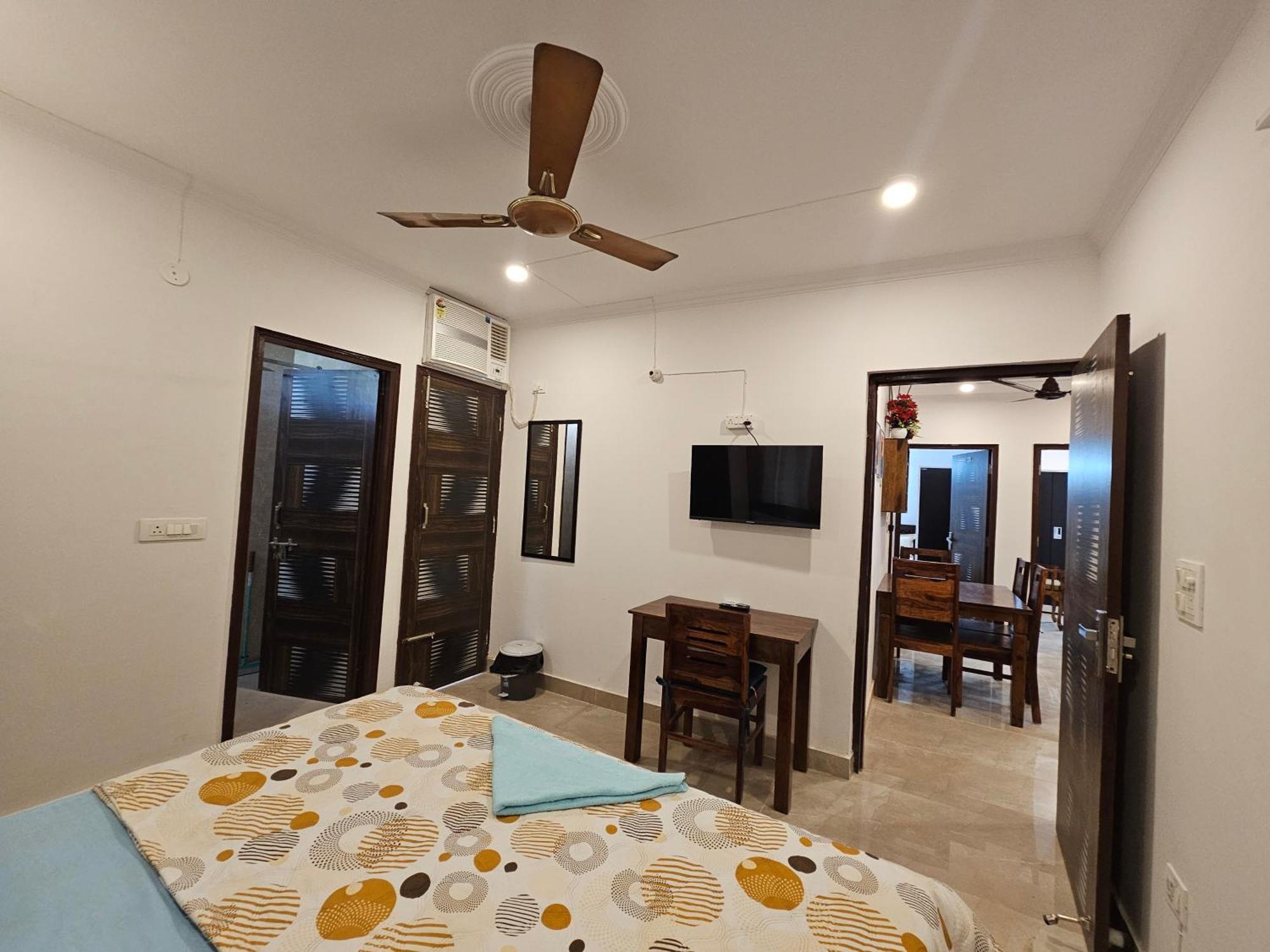 Apartment Gautam Nagar South Delhi New Delhi