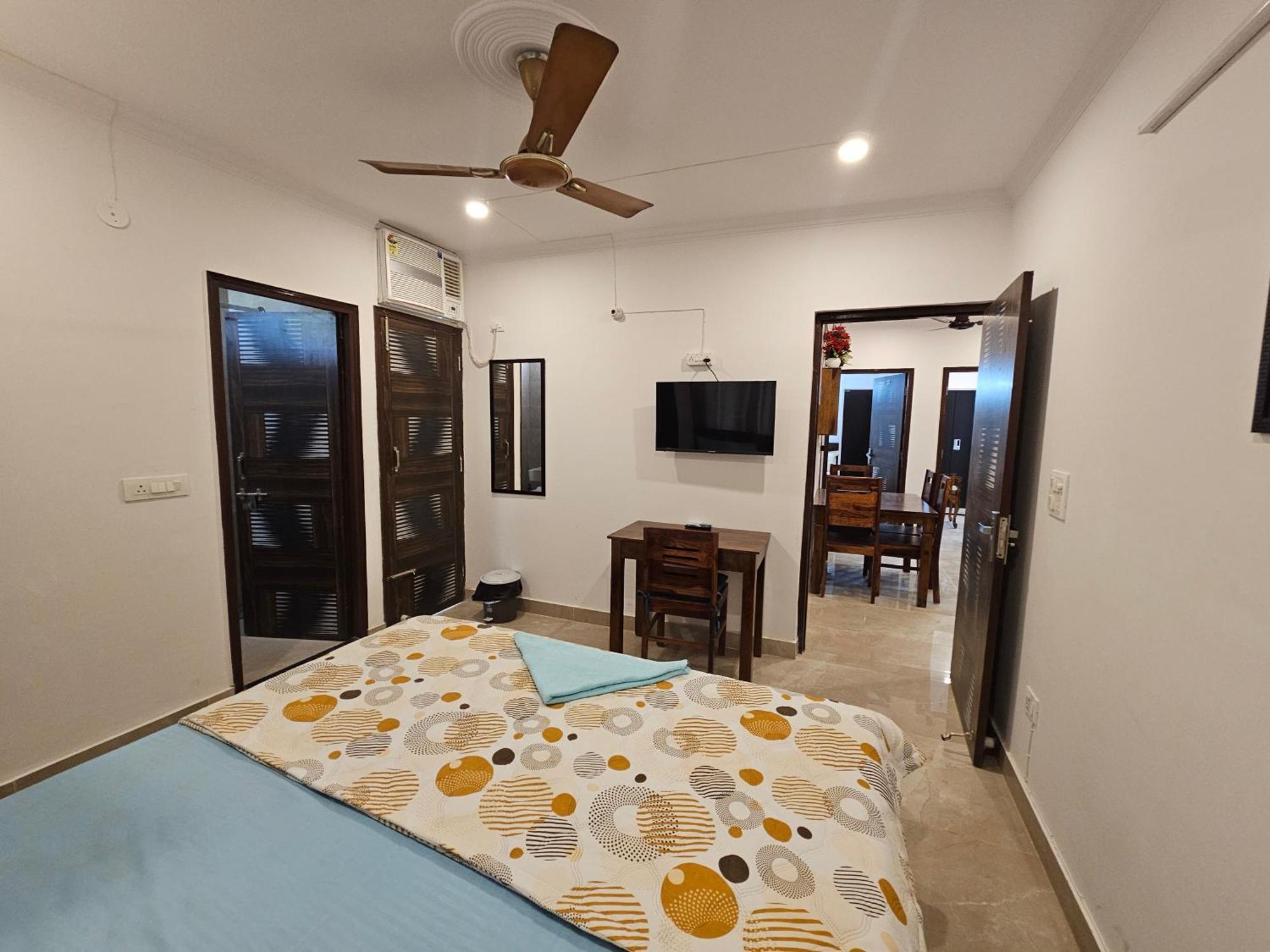 Gautam Nagar South Delhi *