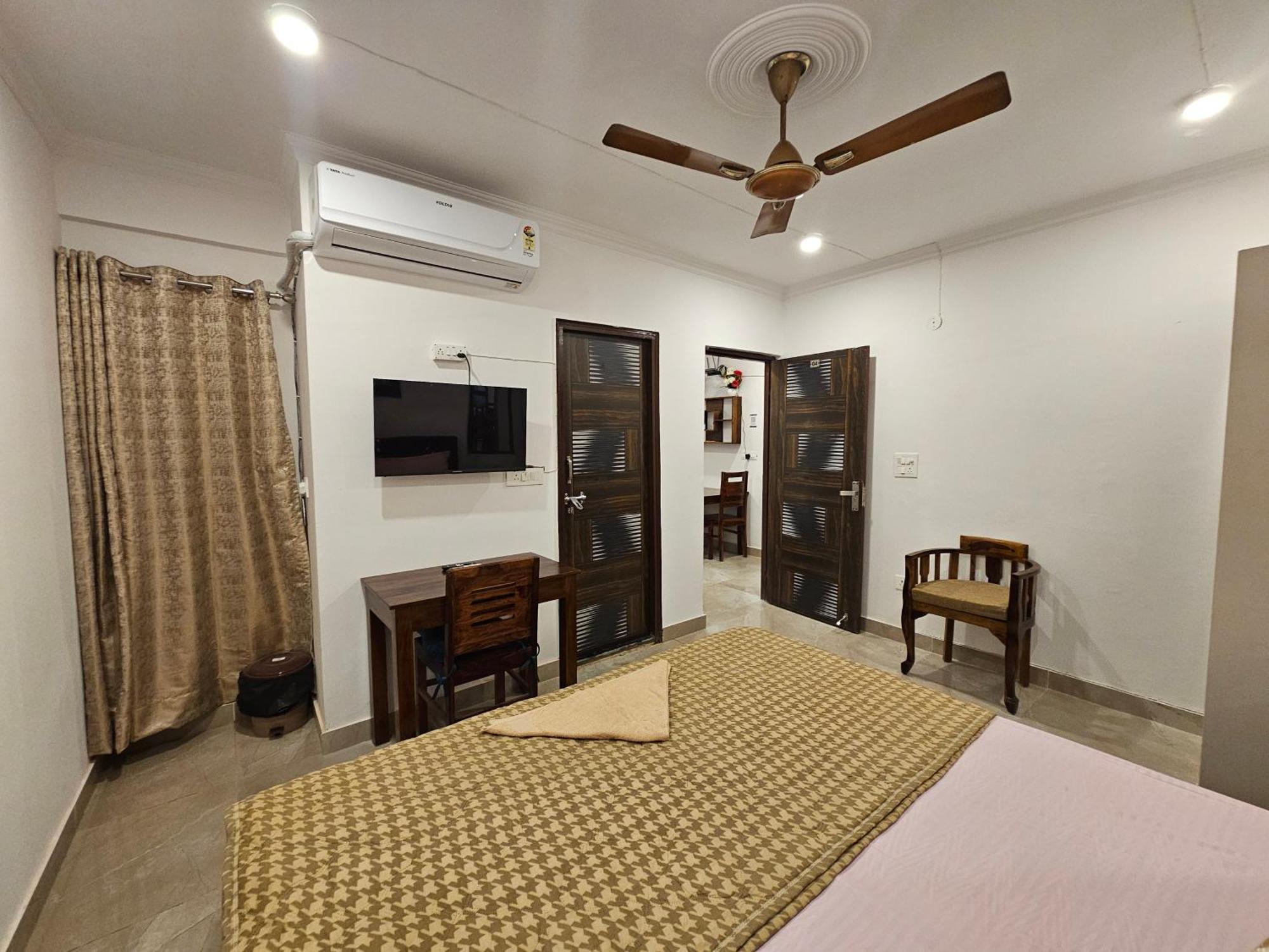 Gautam Nagar South Delhi Apartment New Delhi