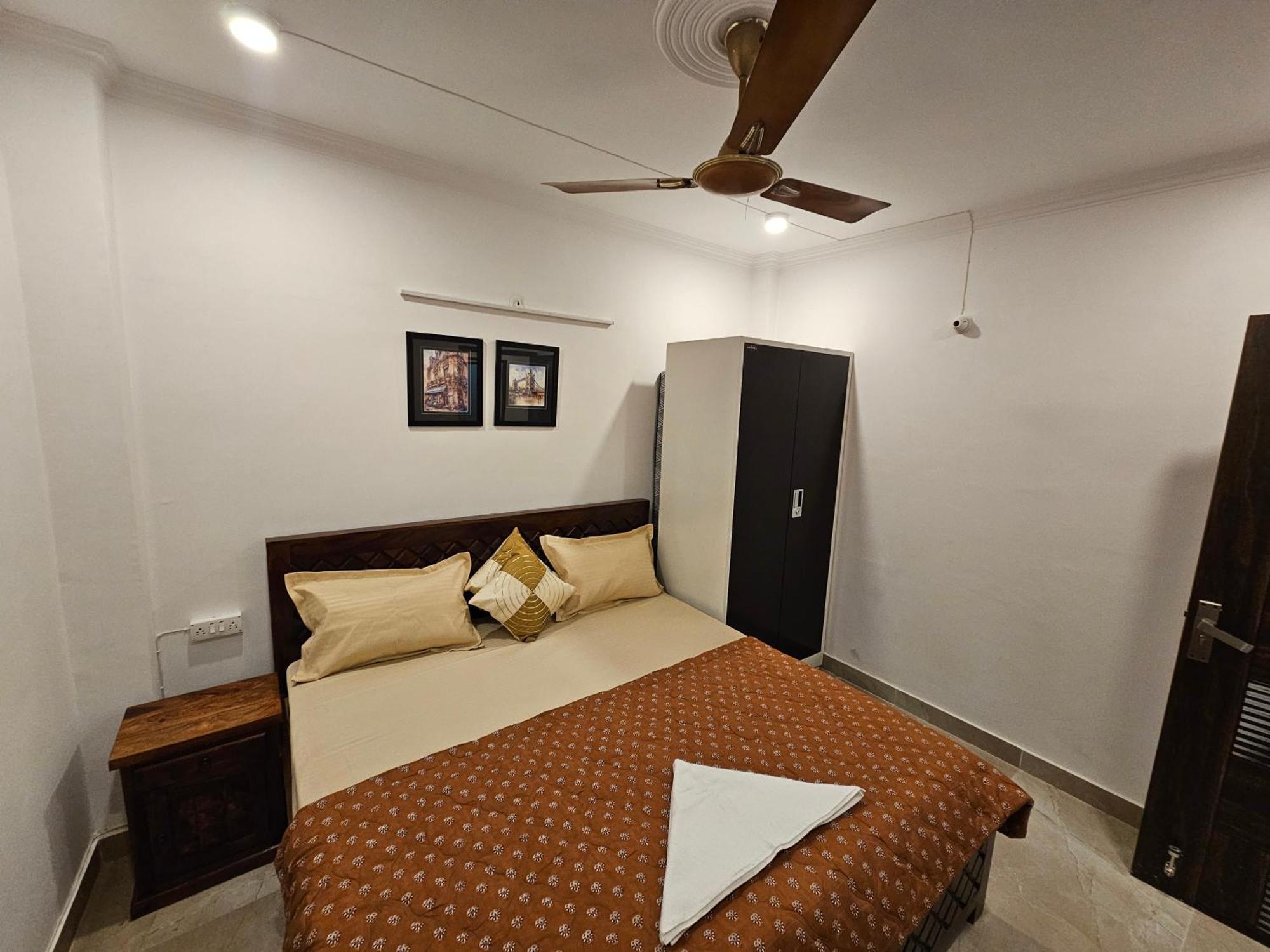 Apartment Gautam Nagar South Delhi New Delhi