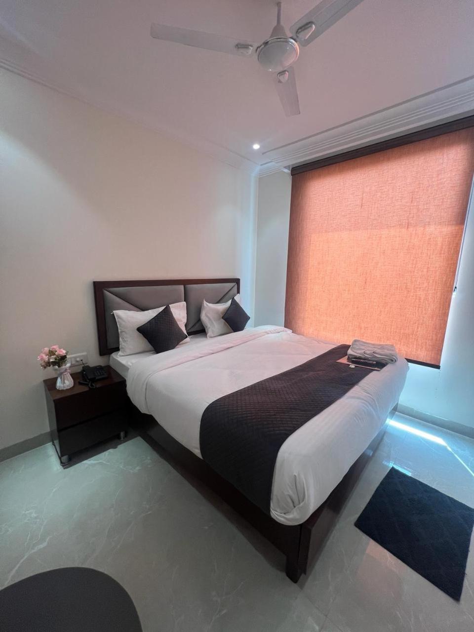 Hotel Ivory At Igi Airport 4*