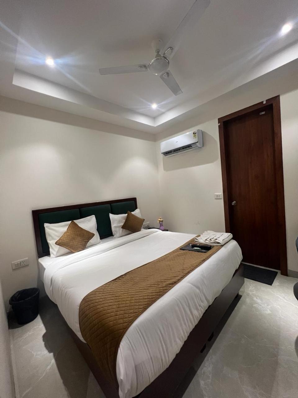Hotel Ivory At Igi Airport