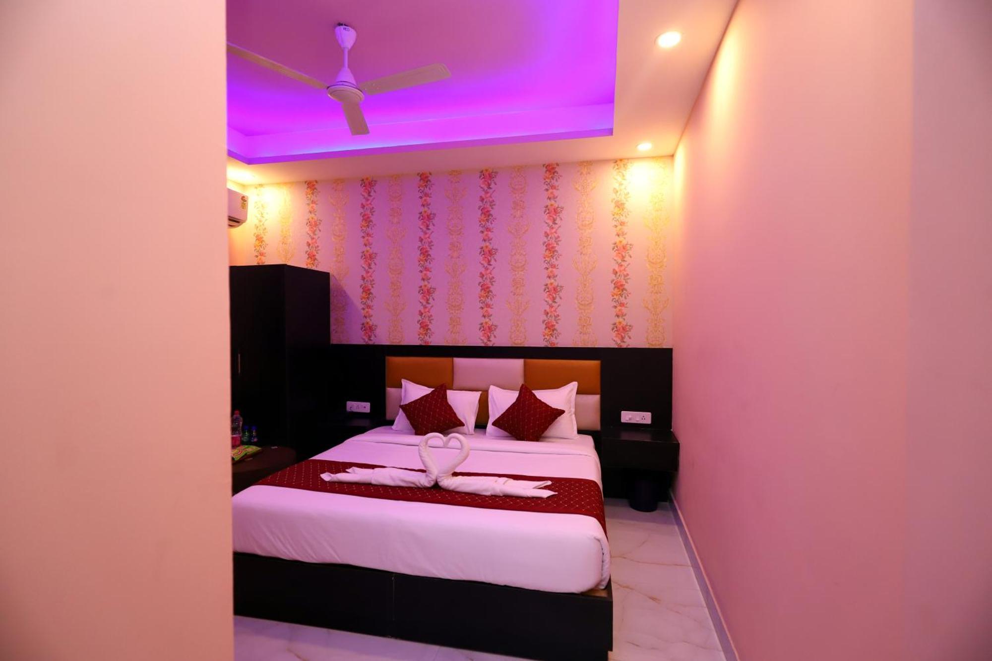 Hotel Admiral Suites New Delhi