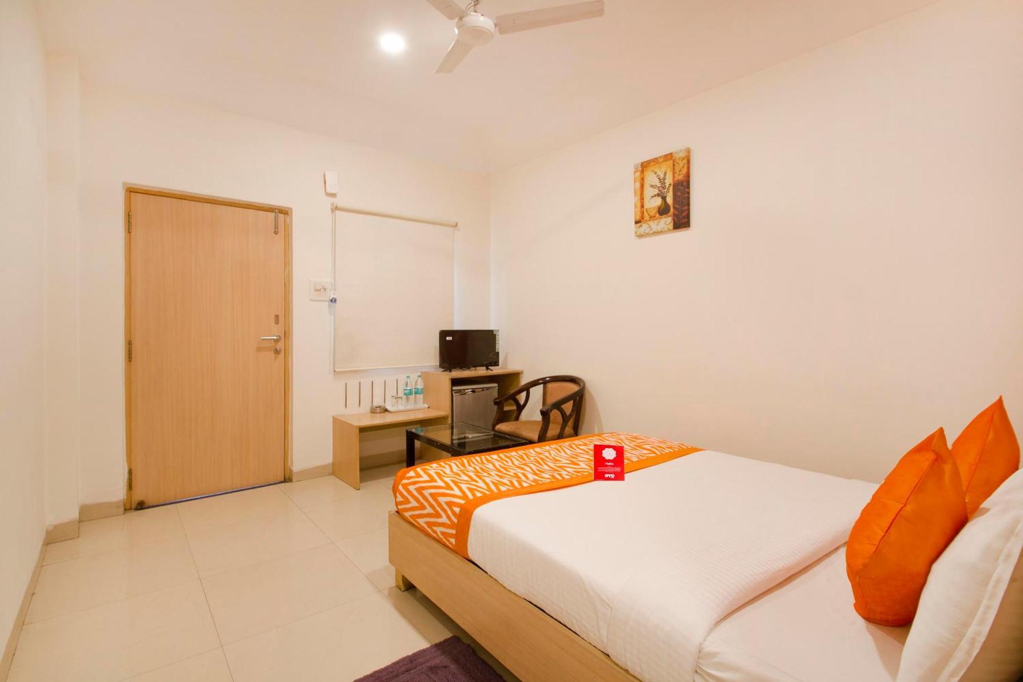 Admiral Suites 3*