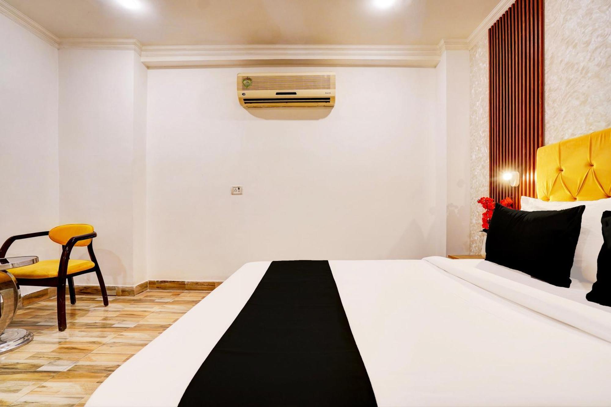 Townhouse Jageer Palace Near Mayapuri Chowk Hotel
