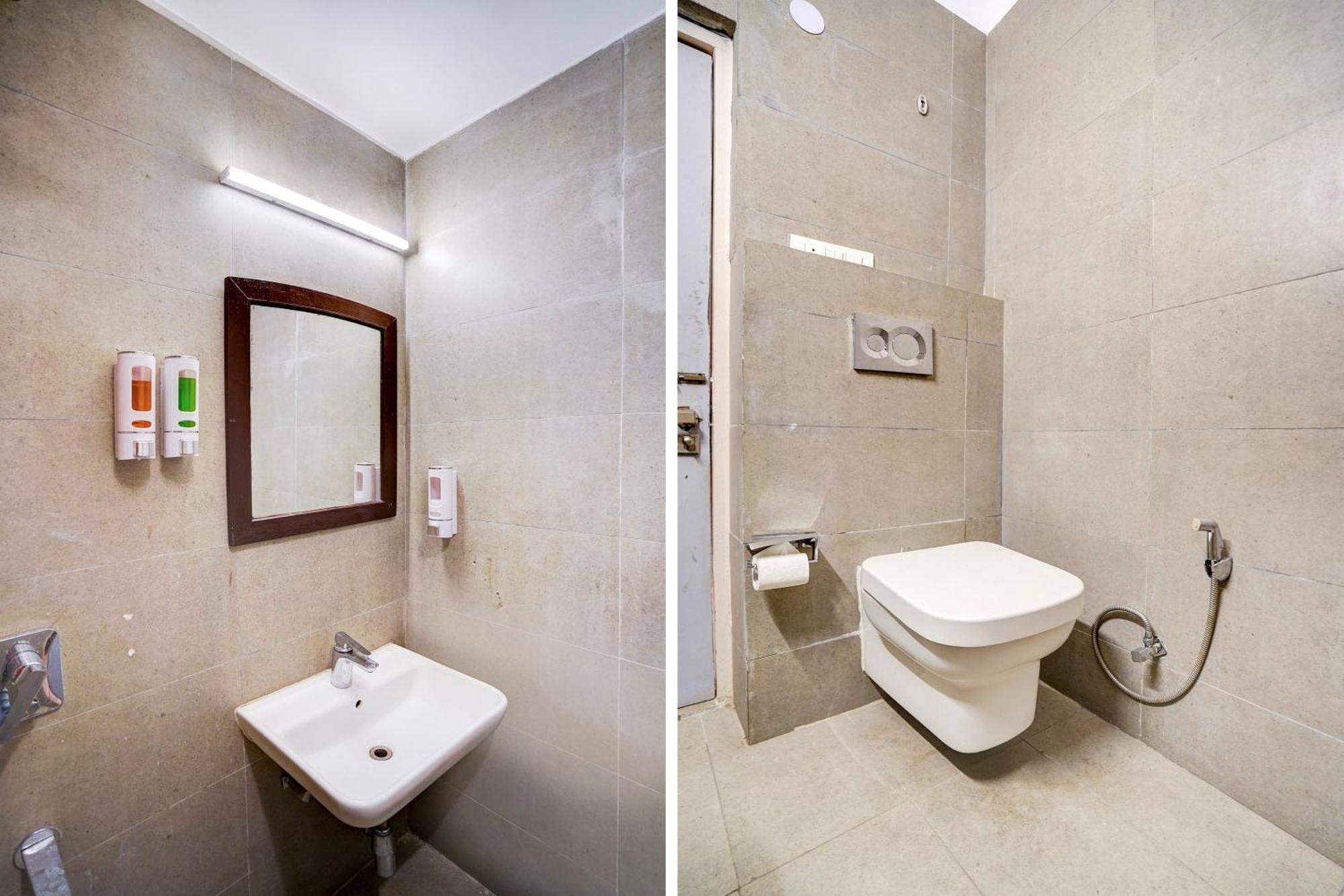 Townhouse Jageer Palace Near Mayapuri Chowk New Delhi