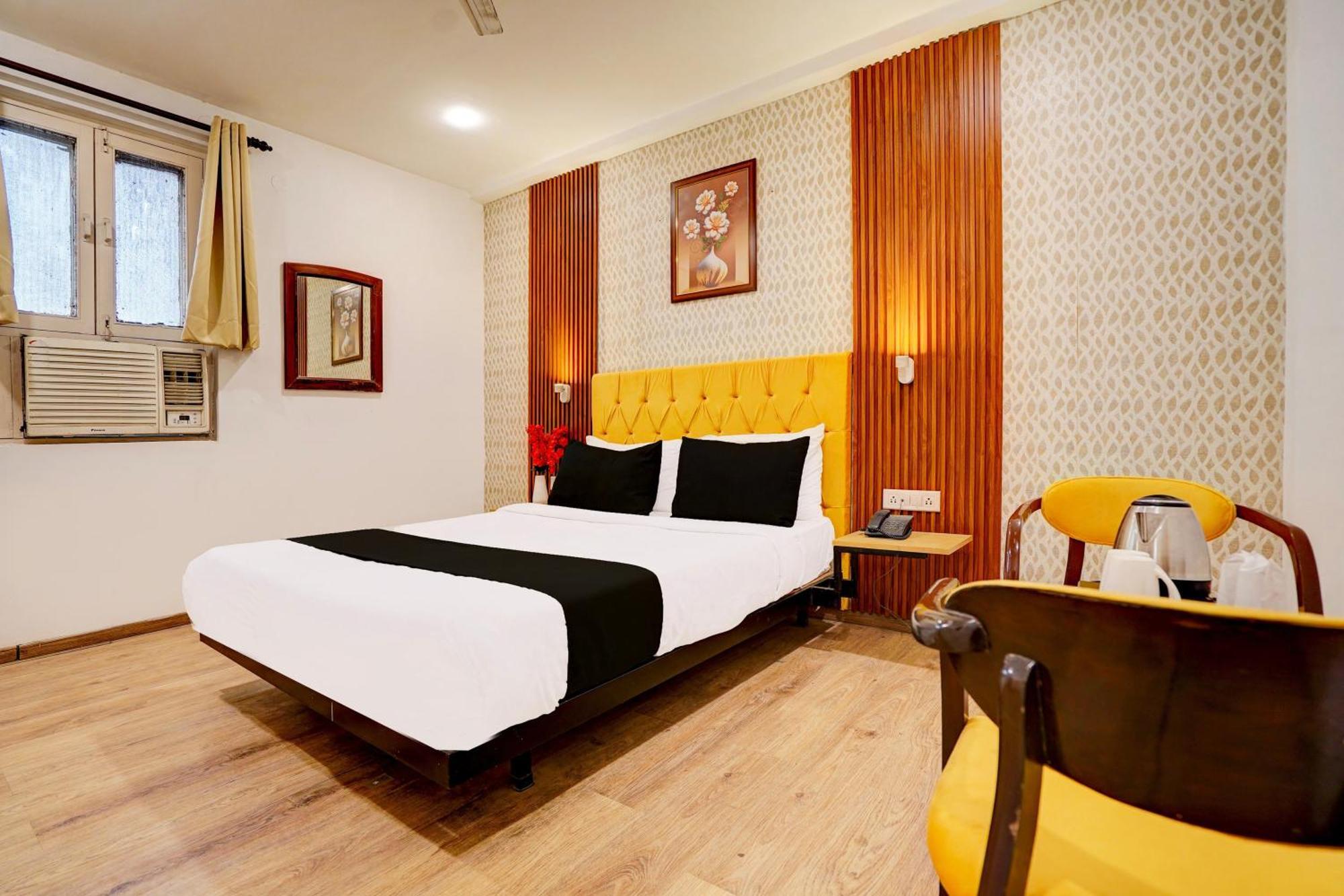 Hotel Townhouse Jageer Palace Near Mayapuri Chowk New Delhi