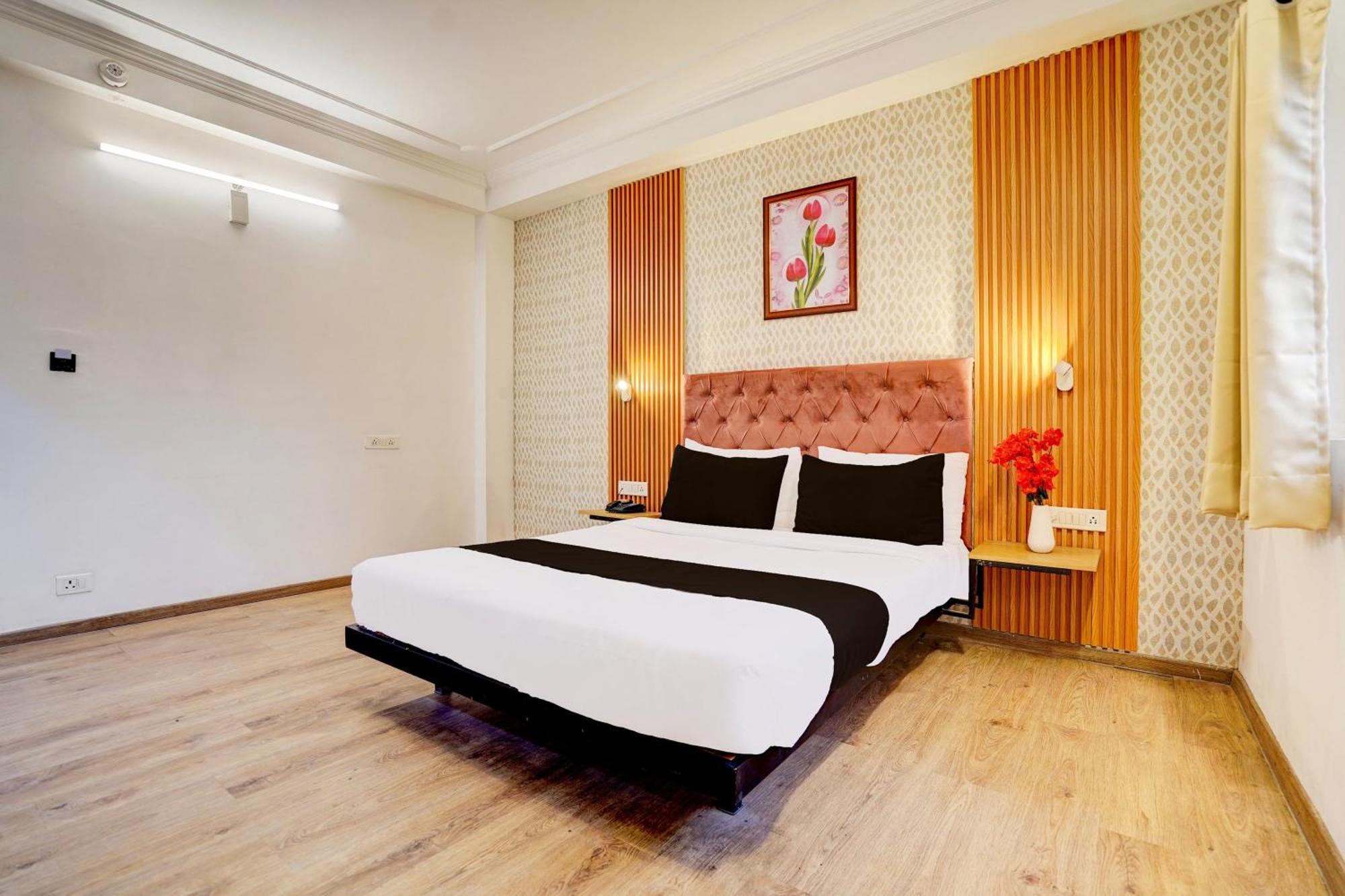 Hotel Townhouse Jageer Palace Near Mayapuri Chowk