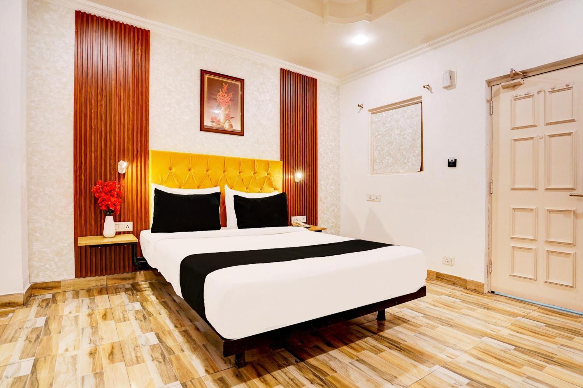 Hotel Townhouse Jageer Palace Near Mayapuri Chowk 4*