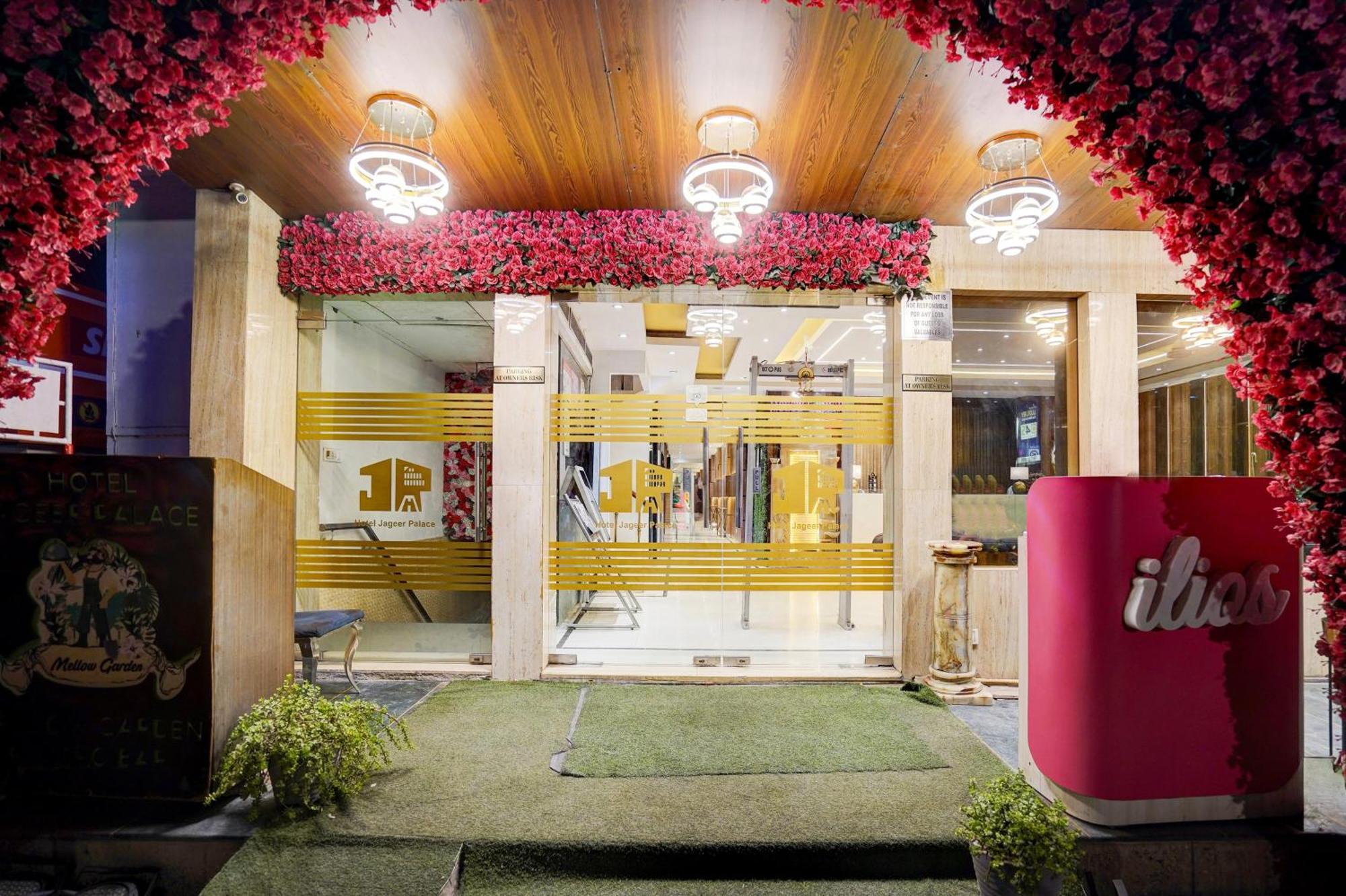 Hotel Townhouse Jageer Palace Near Mayapuri Chowk New Delhi