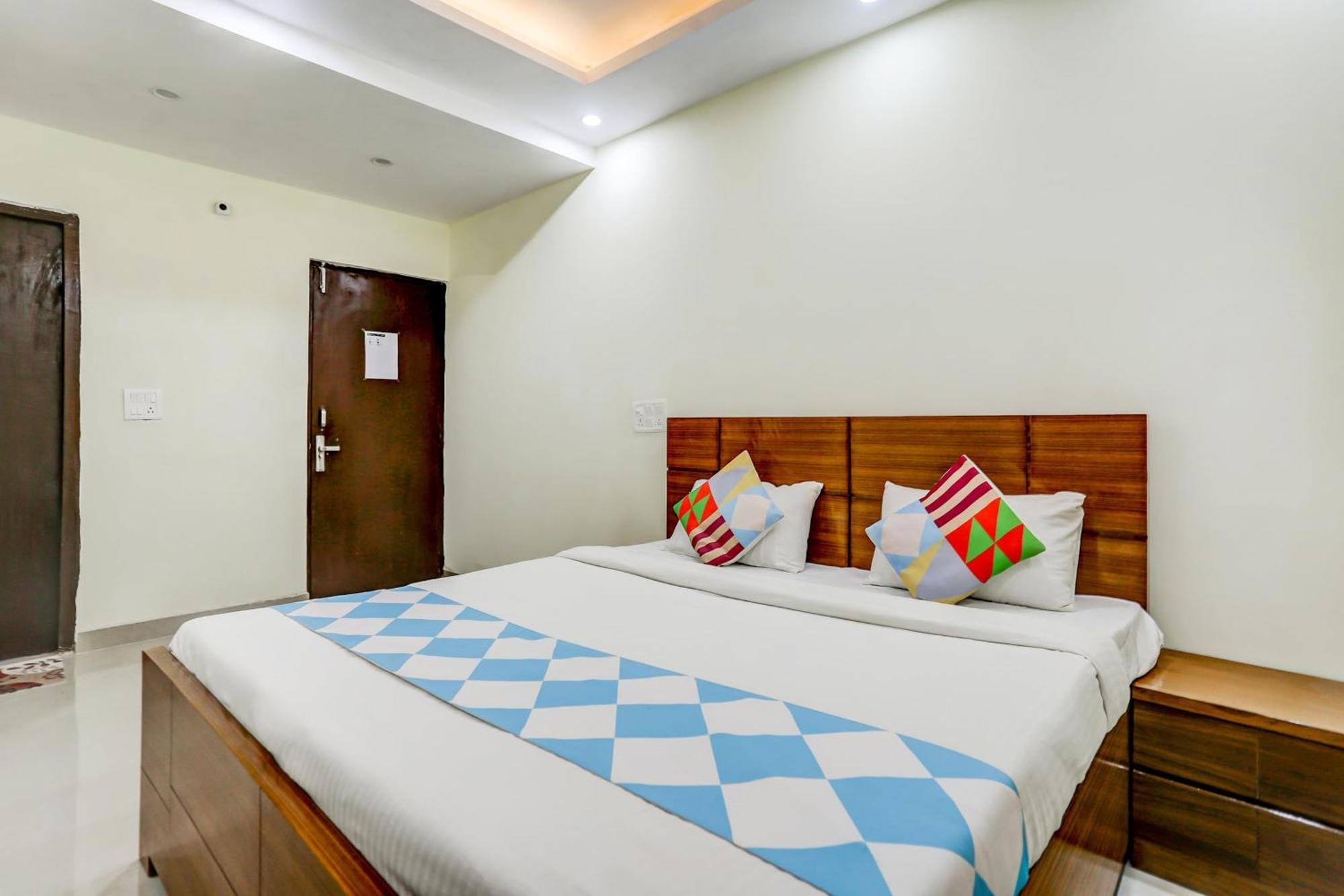 Guest house O Rs Residency 3*