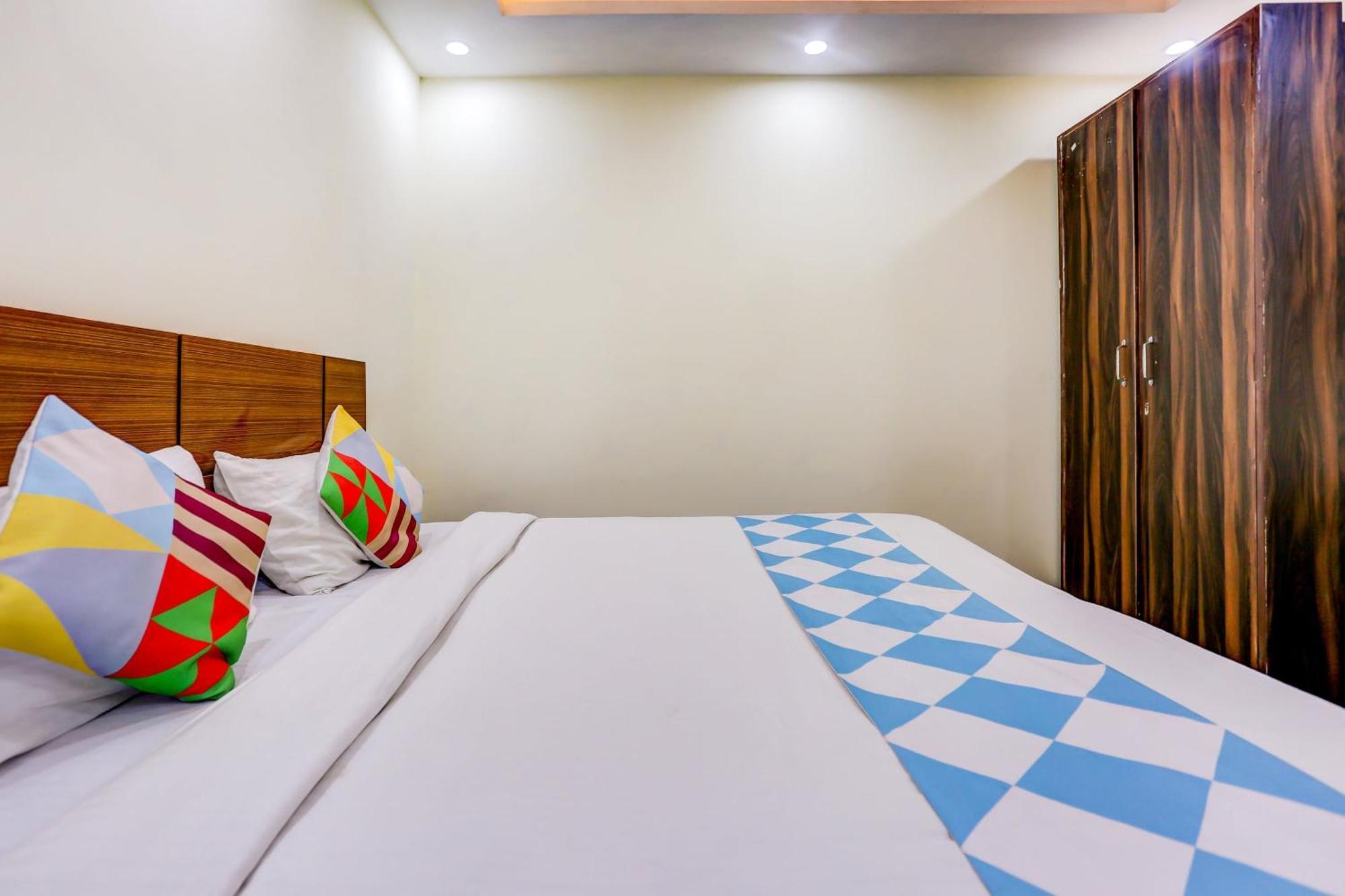 O Rs Residency 3* New Delhi