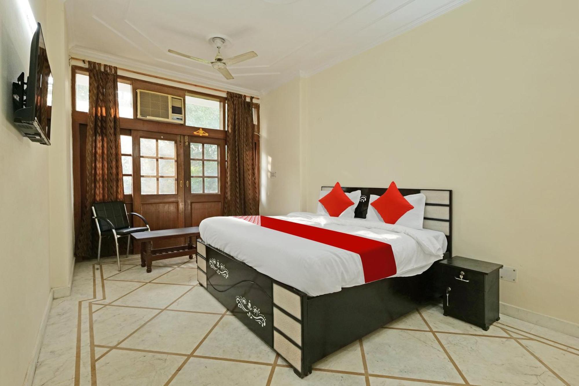 Hotel O Delhight 4*