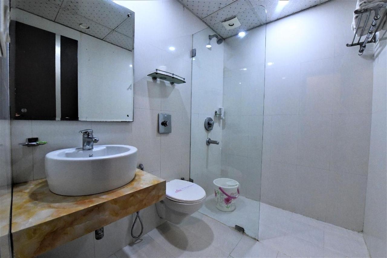 Kingston Park - Karol Bagh Hotel 3*