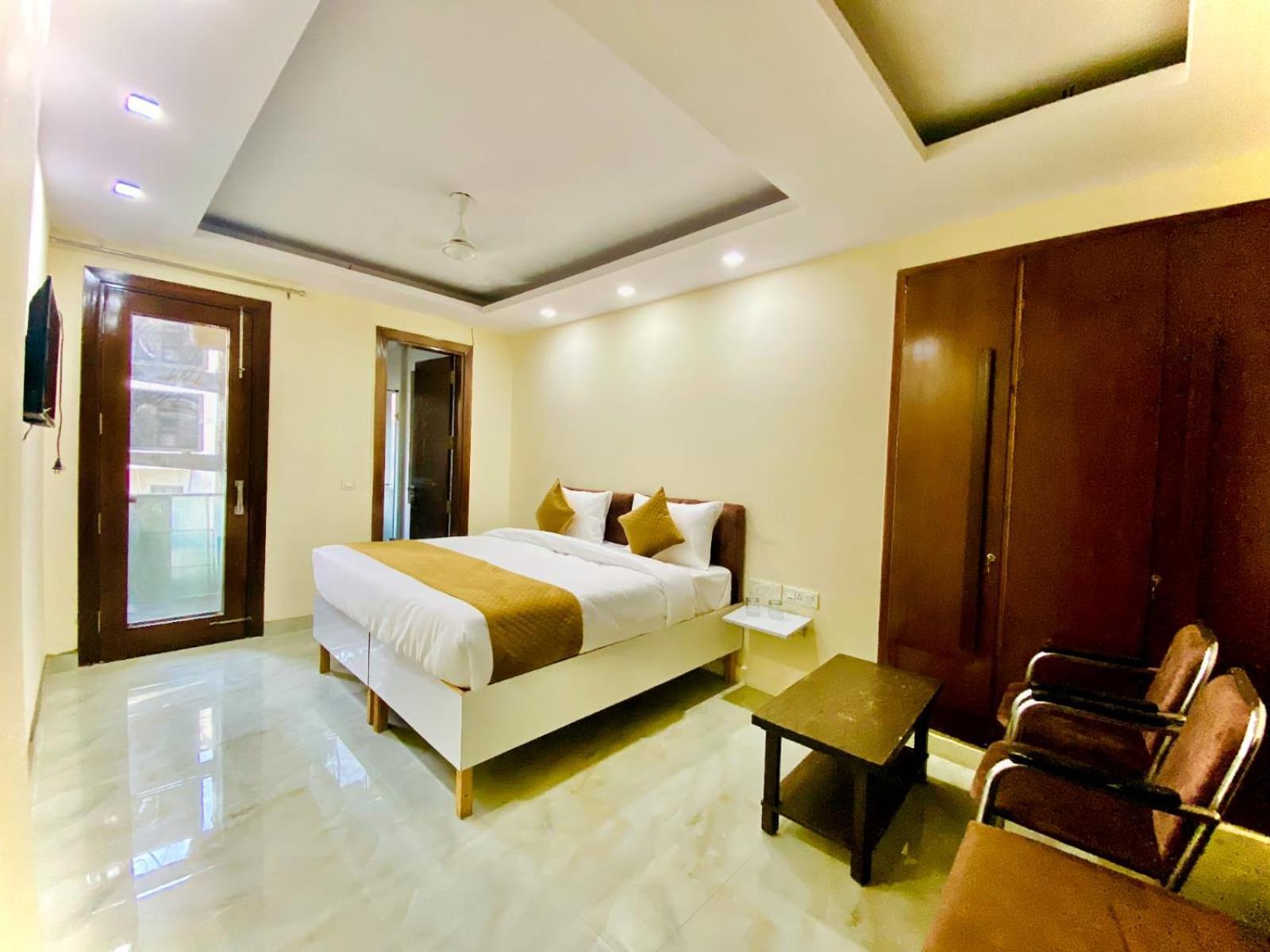 Grand 3* New Delhi