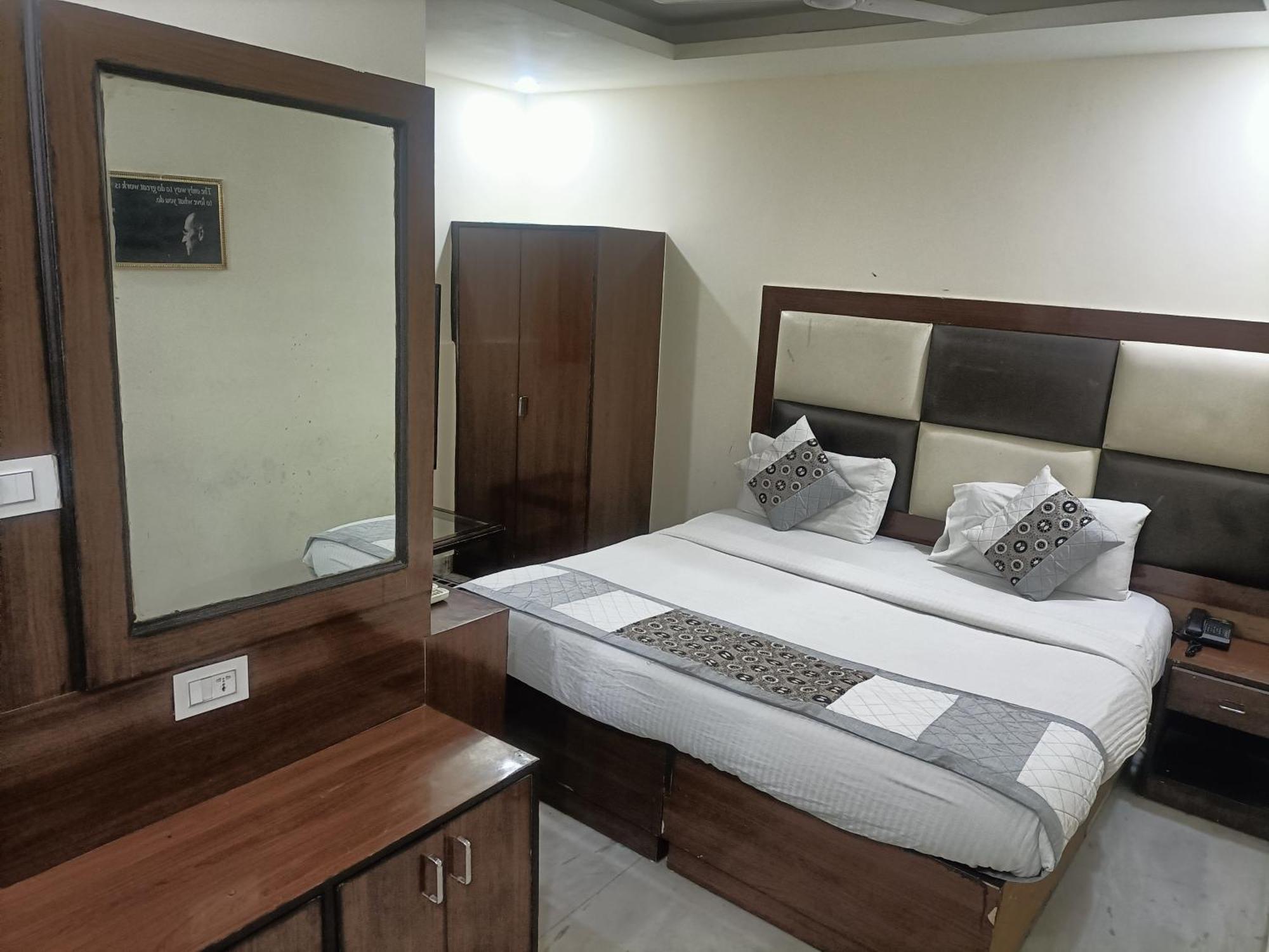Hotel Marina Plaza Near Igi Airport Delhi