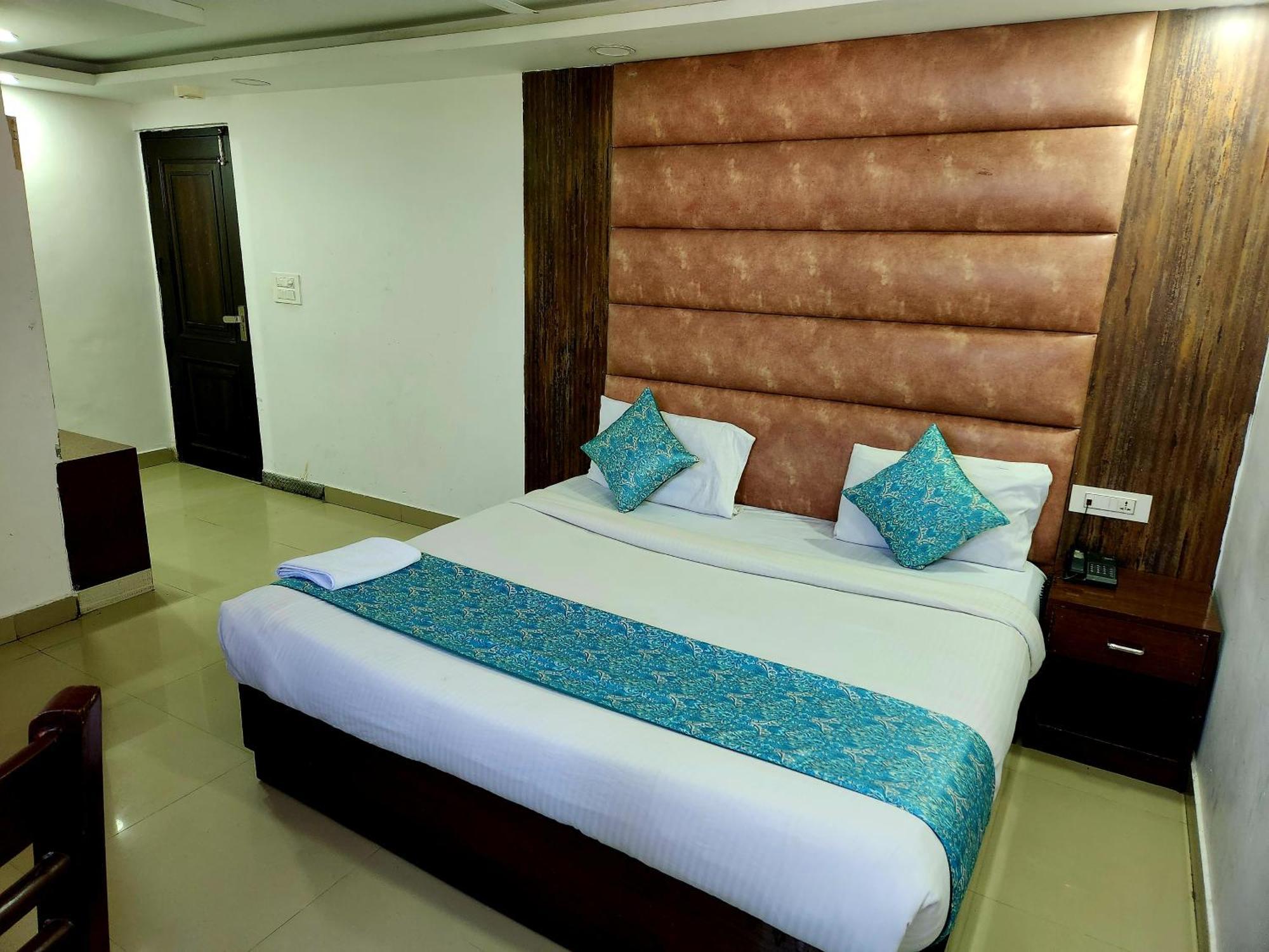 Hotel Marina Plaza Near Igi Airport Delhi New Delhi