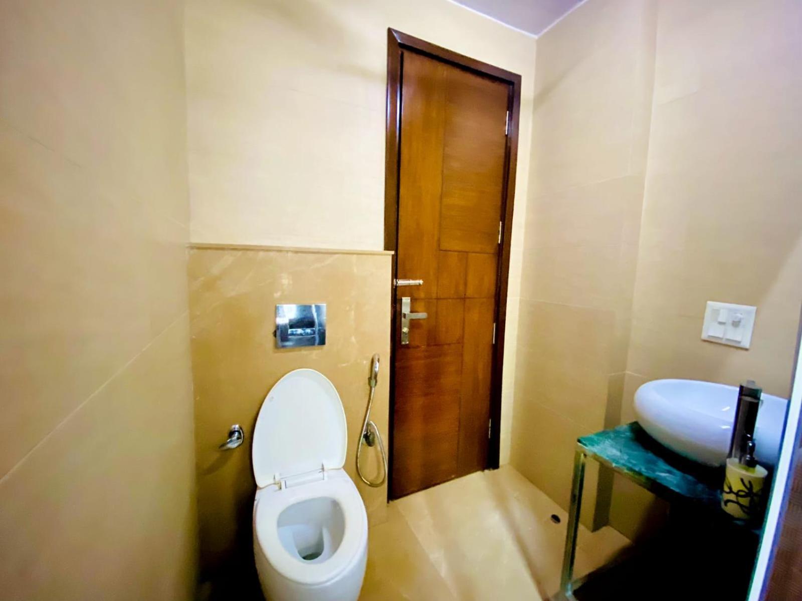 Hotel Grand New Delhi