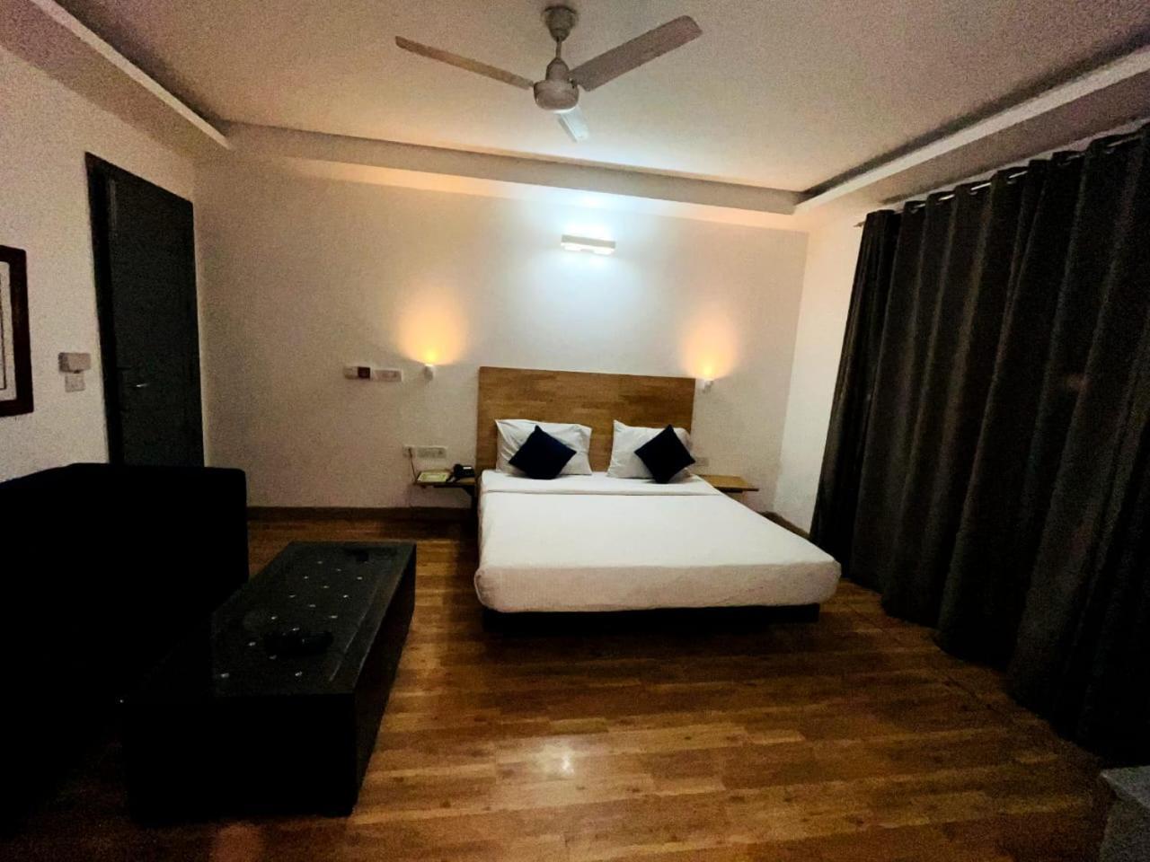 Majestic - East Of Kailash 3* Nova Deli