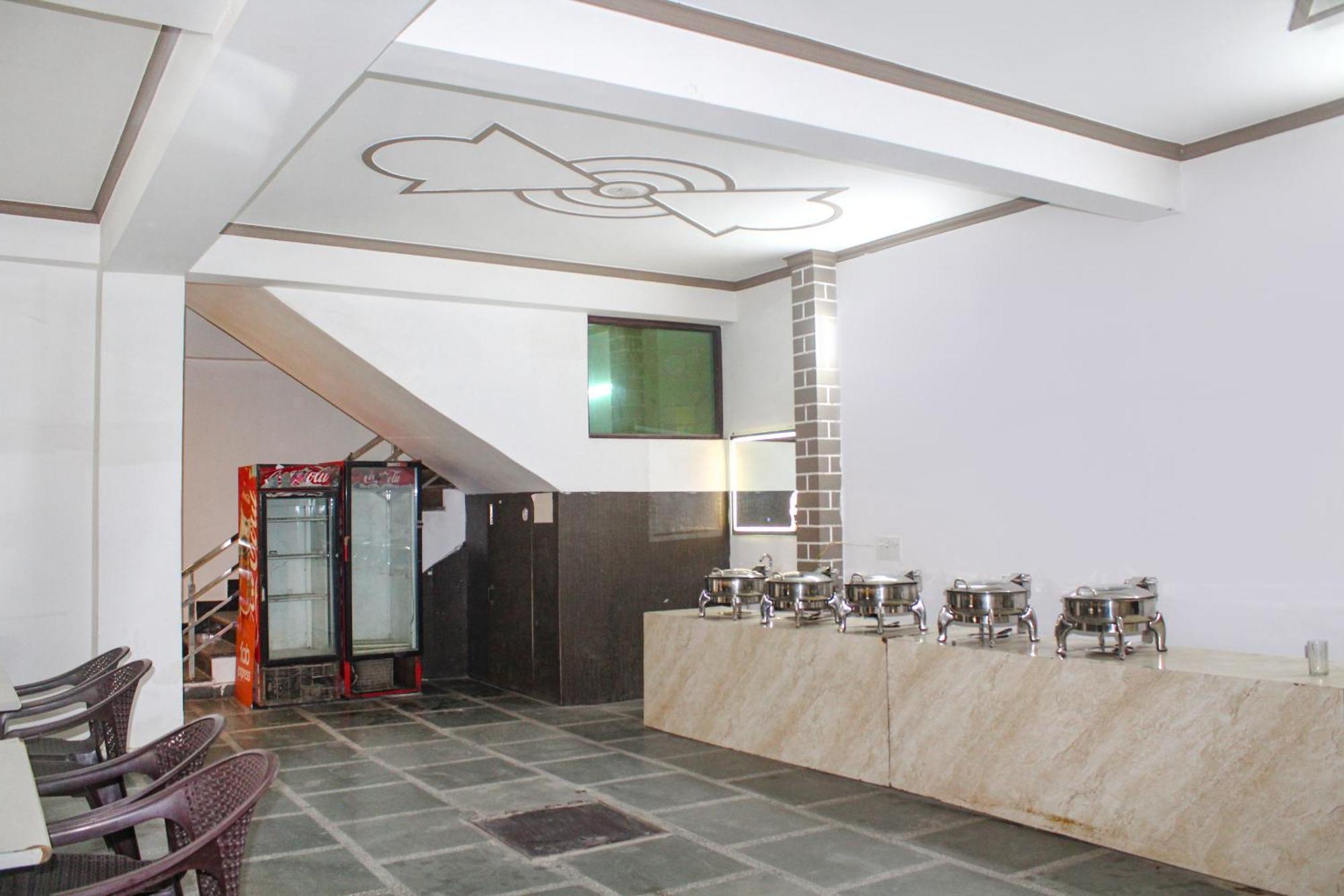 Hotel Dolphin At Delhi Airport 3*