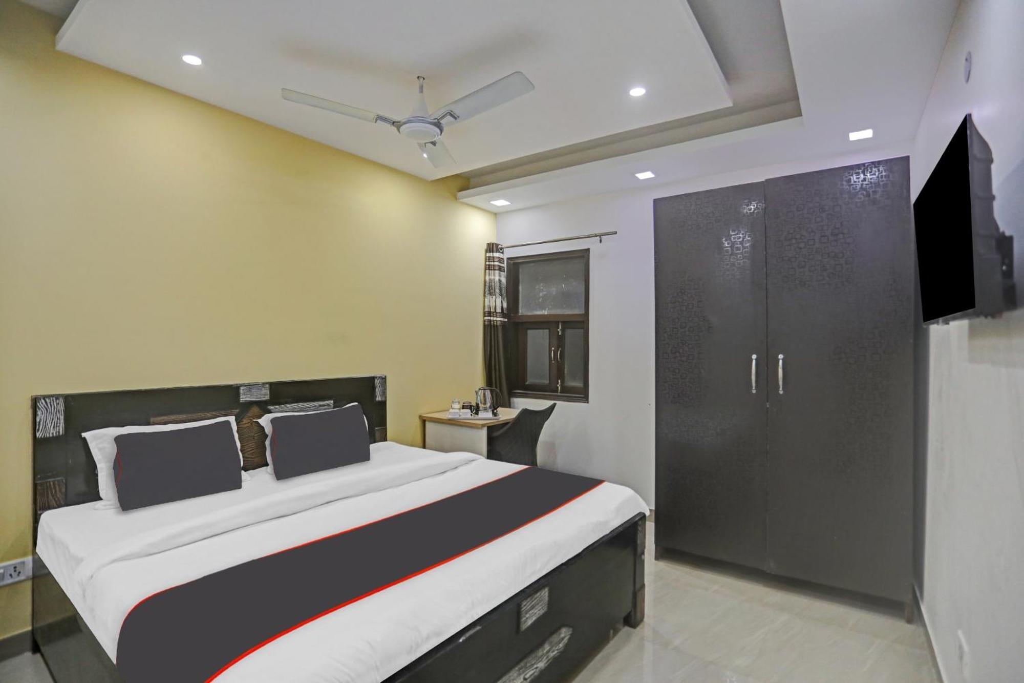 Hotel Collection O Nirvana Residency Near Lotus Temple New Delhi