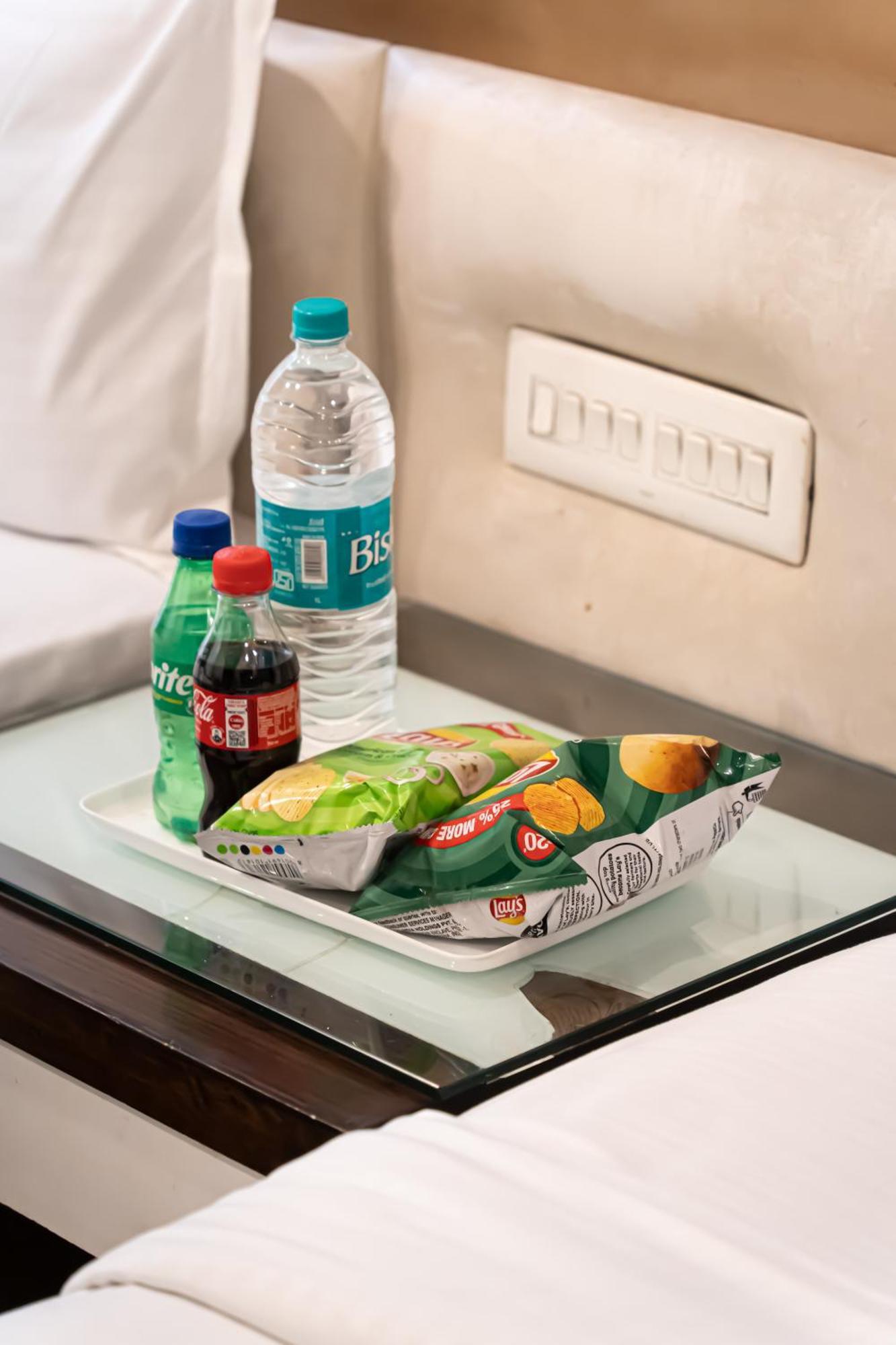 Hotel Le Benz - Train Station 3*