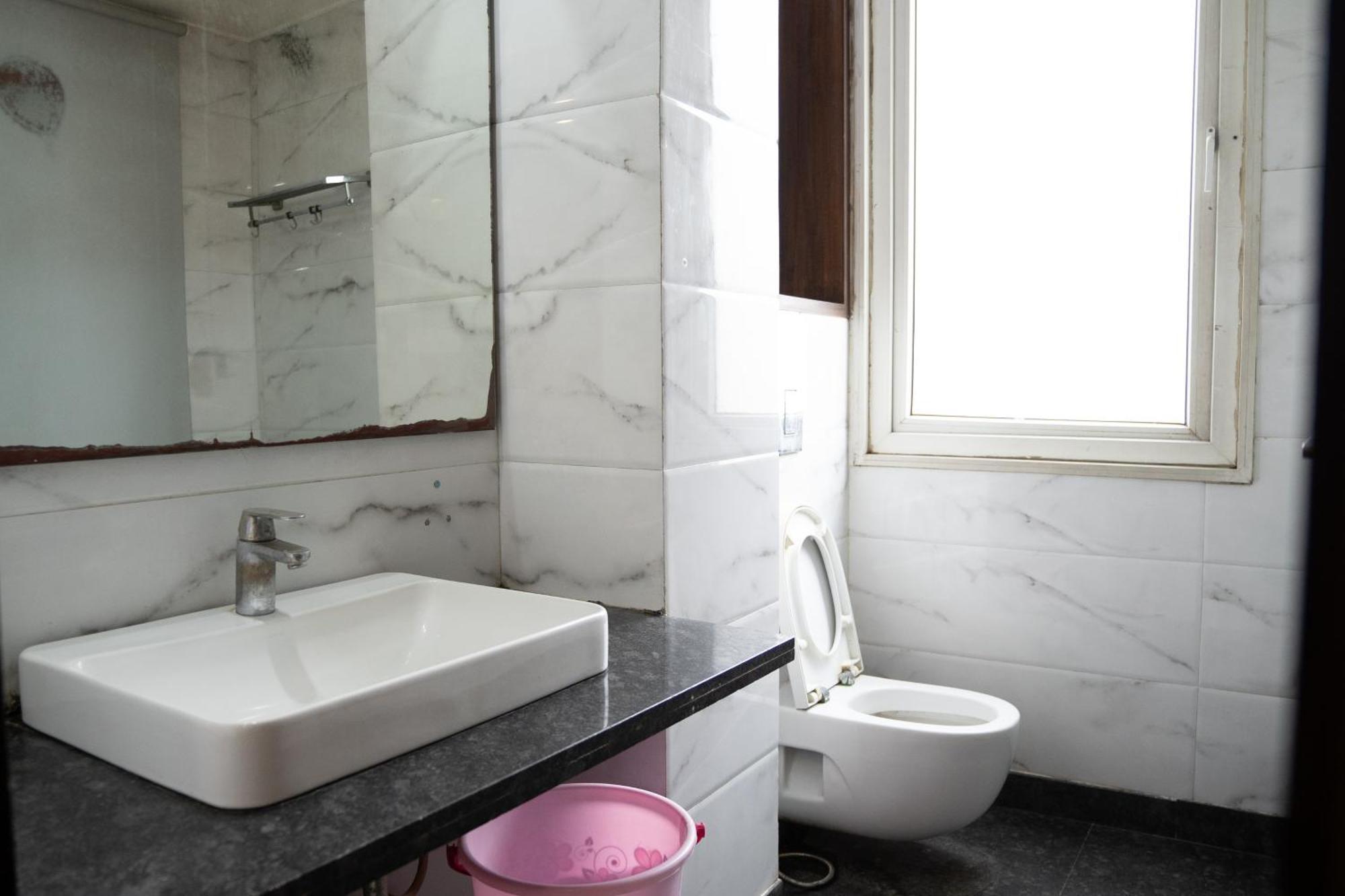 Le Benz - Train Station Hotel 3*