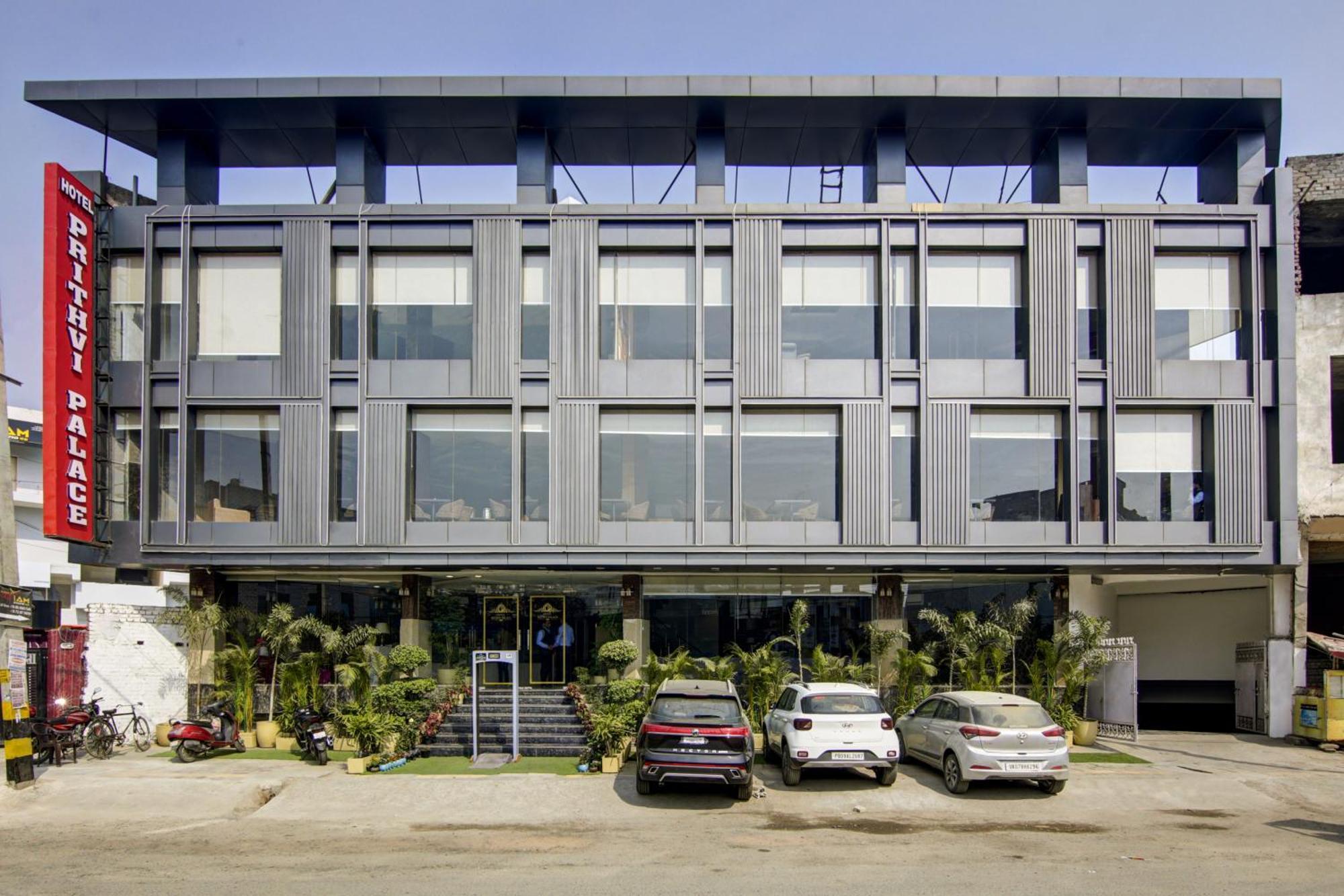 Hotel Prithvi Palace Near Delhi International Airport New Delhi
