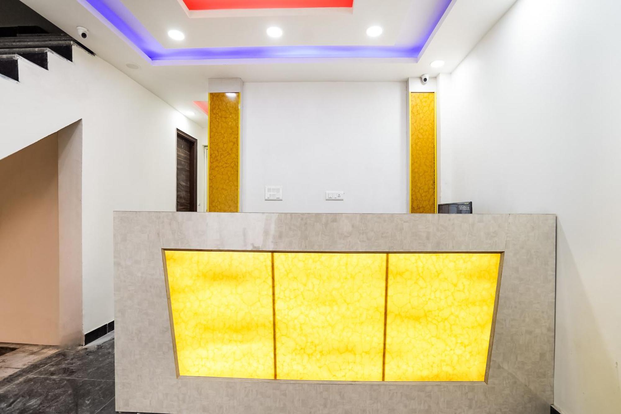 O Golden Tower Hotel